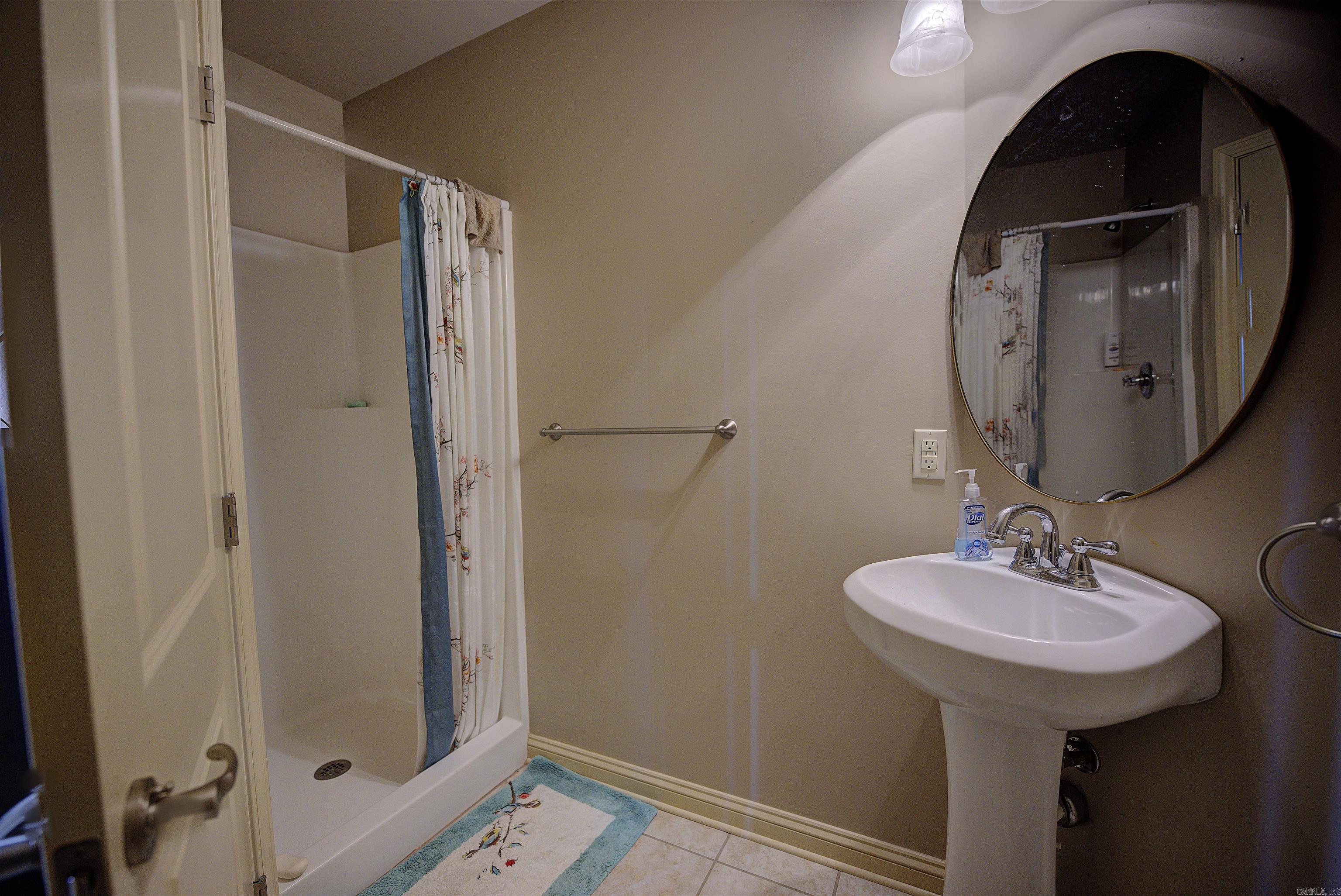 SILVER SPRINGS - Residential