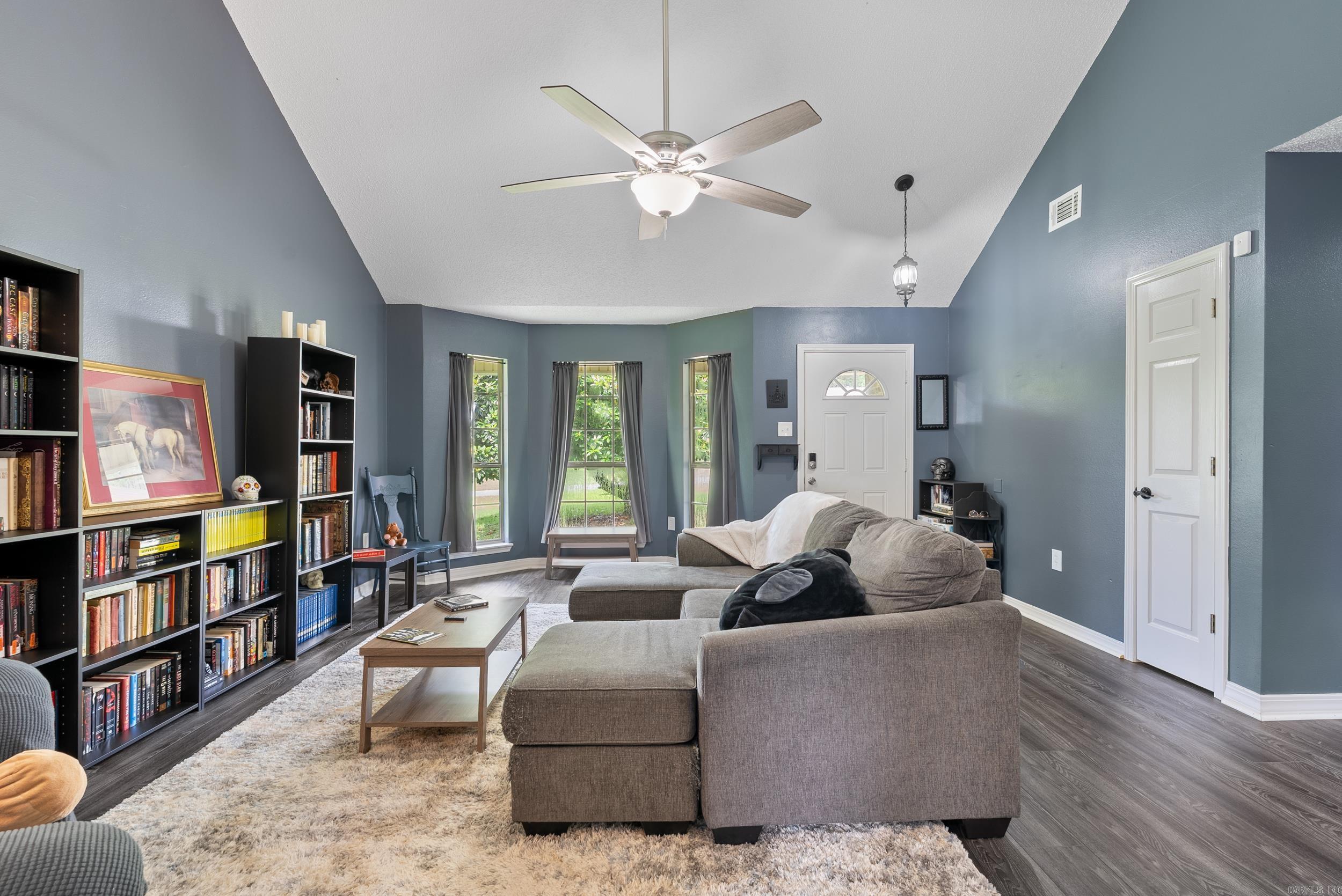 VALLEY RIDGE - Residential