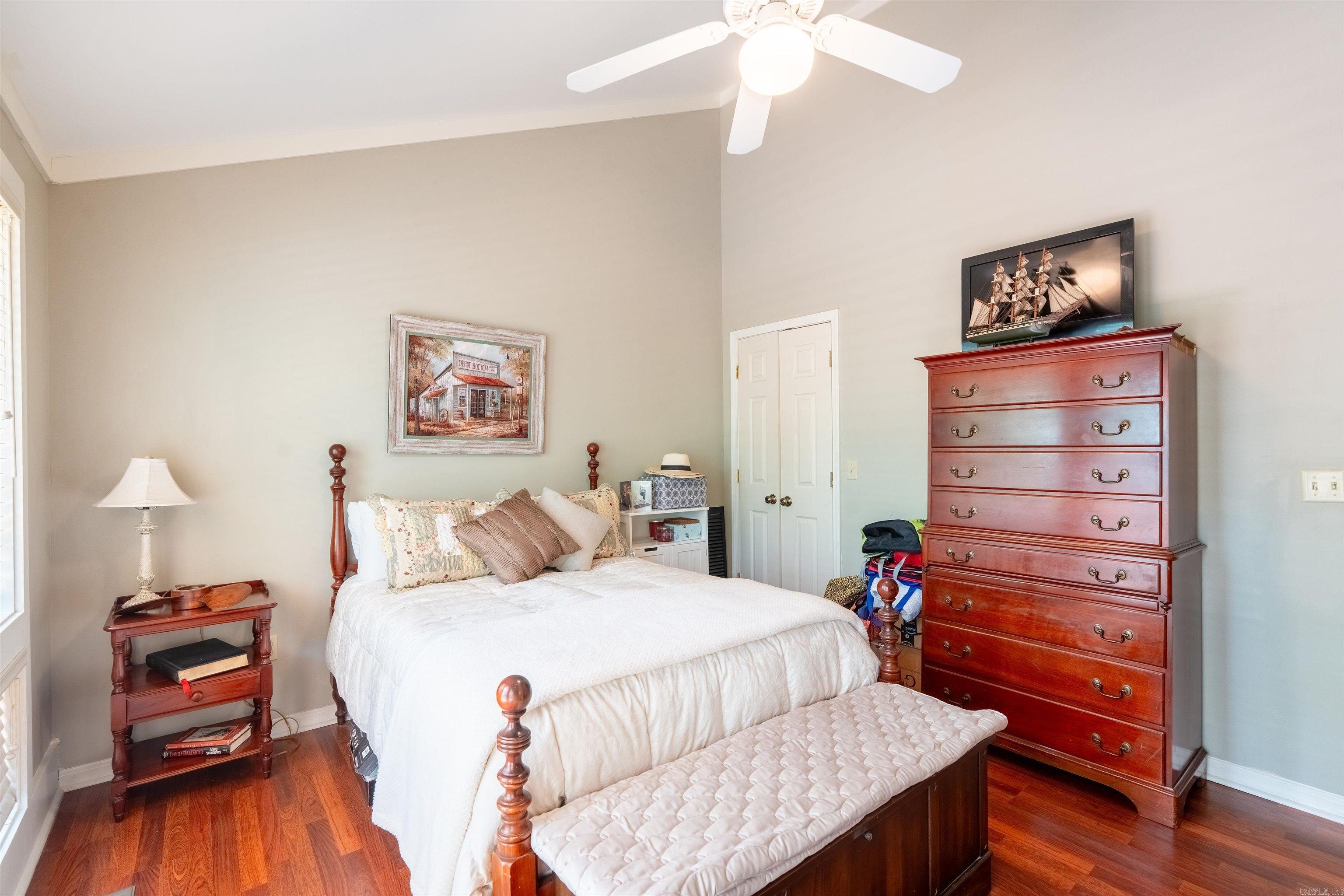 Island Shores - Residential