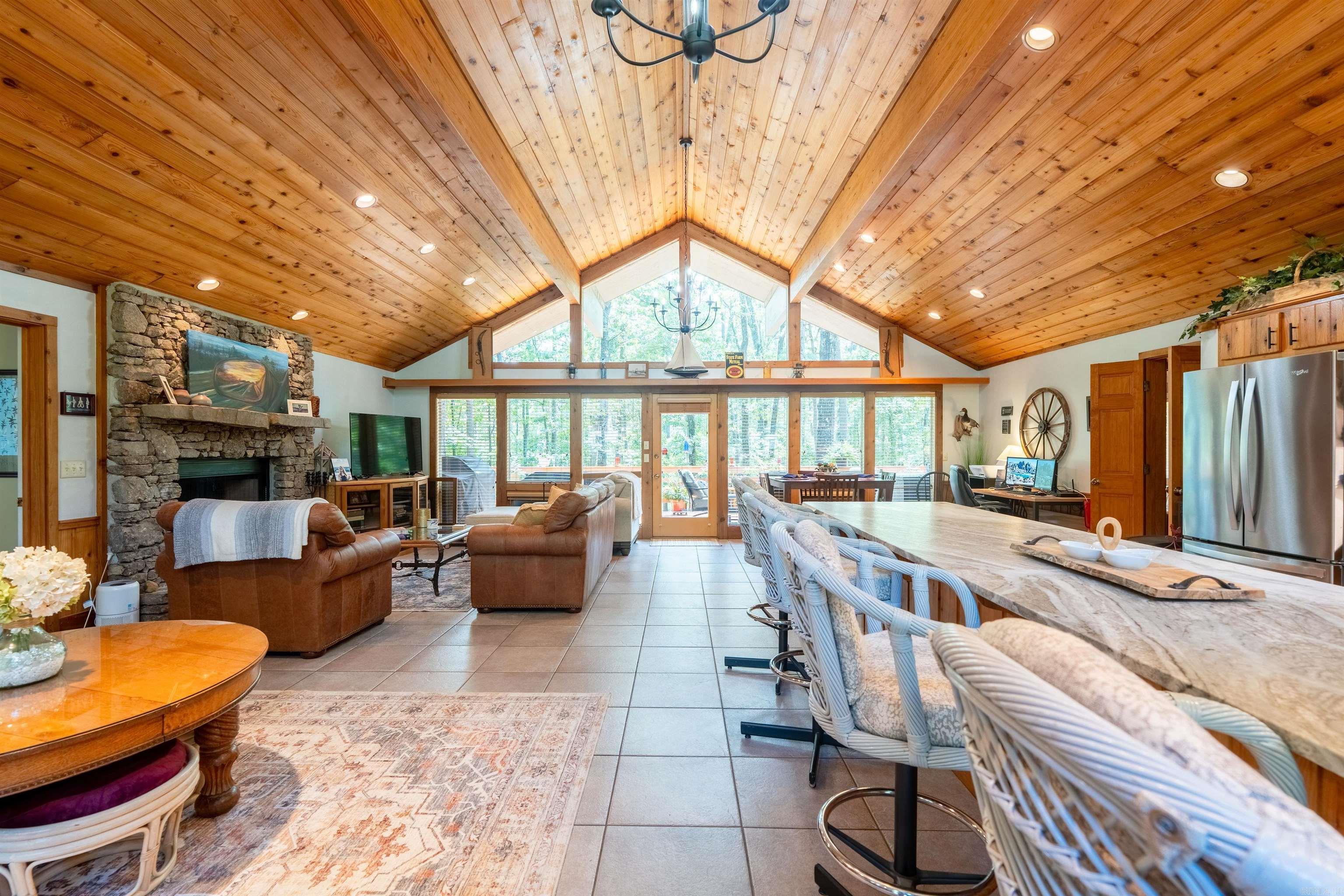 Island Shores - Residential