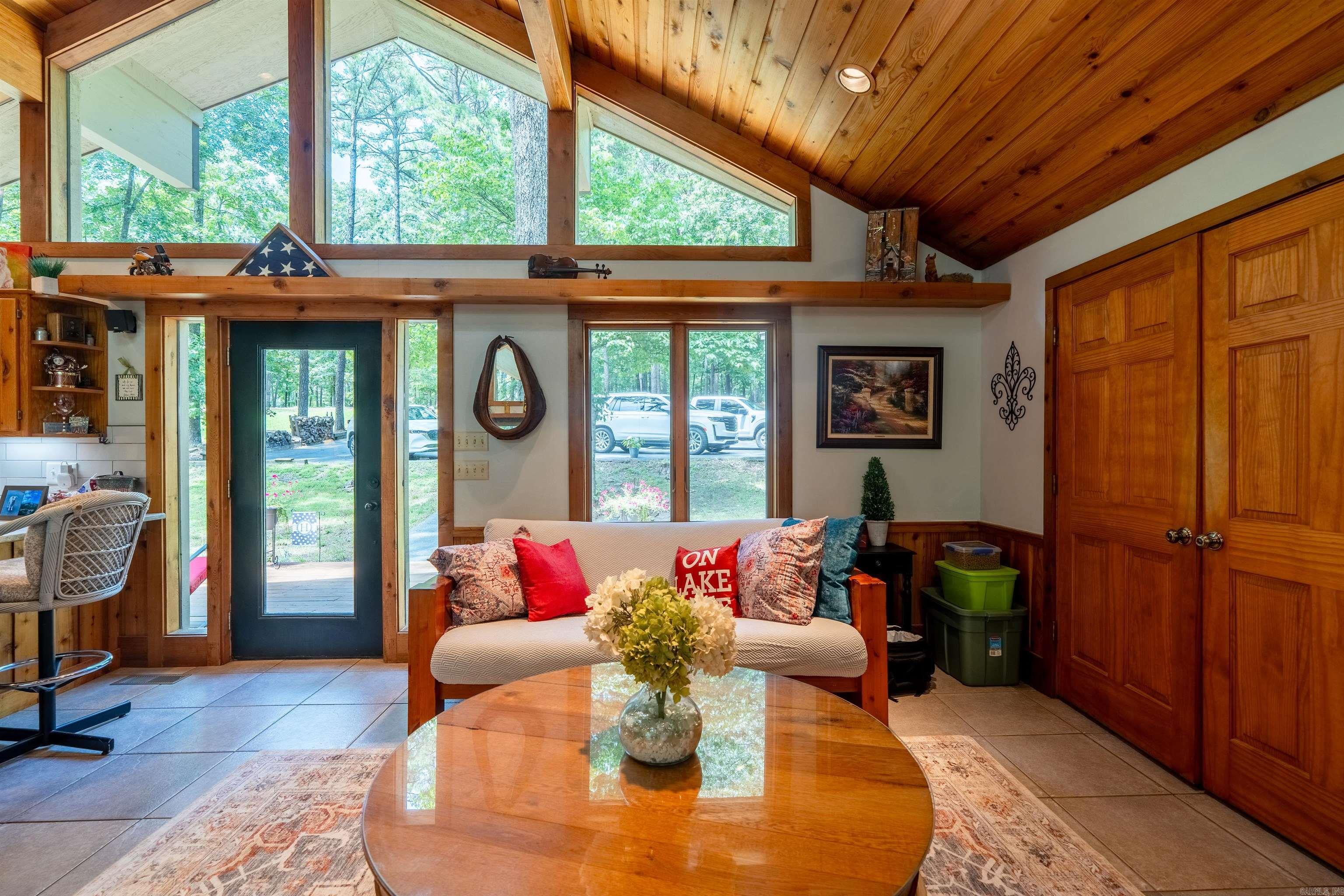 Island Shores - Residential