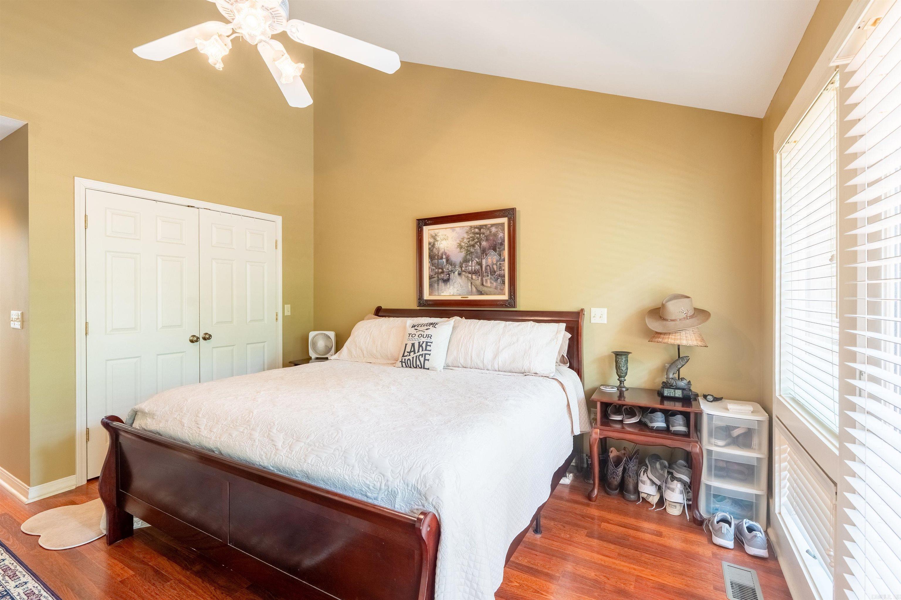 Island Shores - Residential