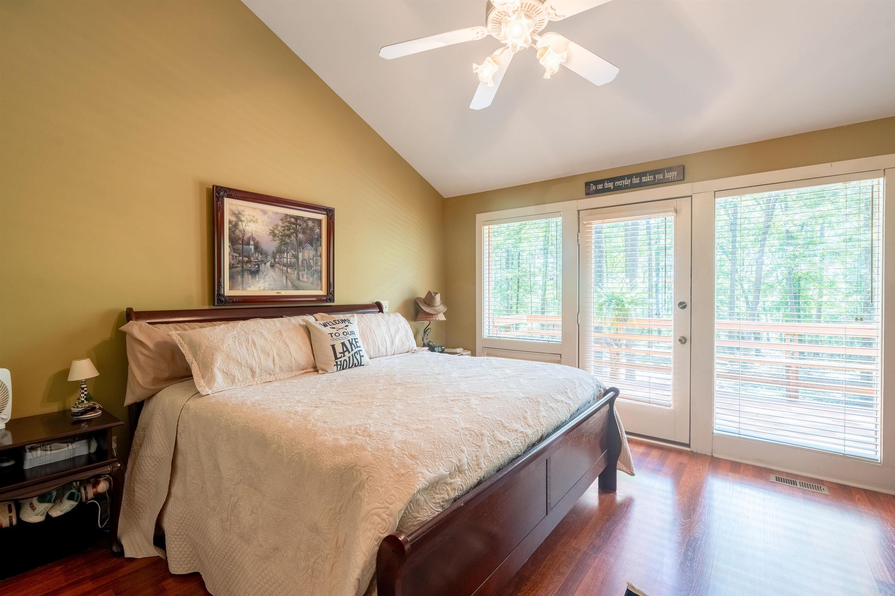 Island Shores - Residential