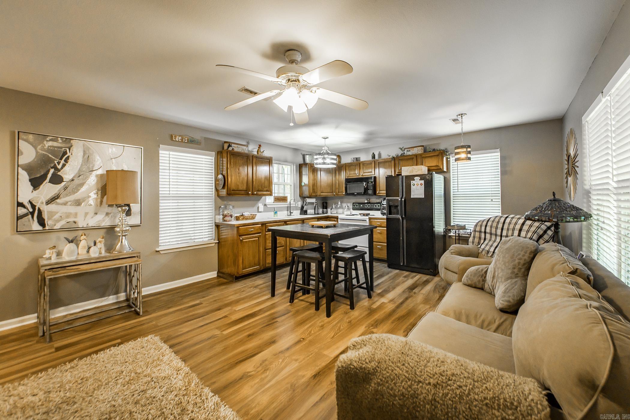HERITAGE HILL - Residential