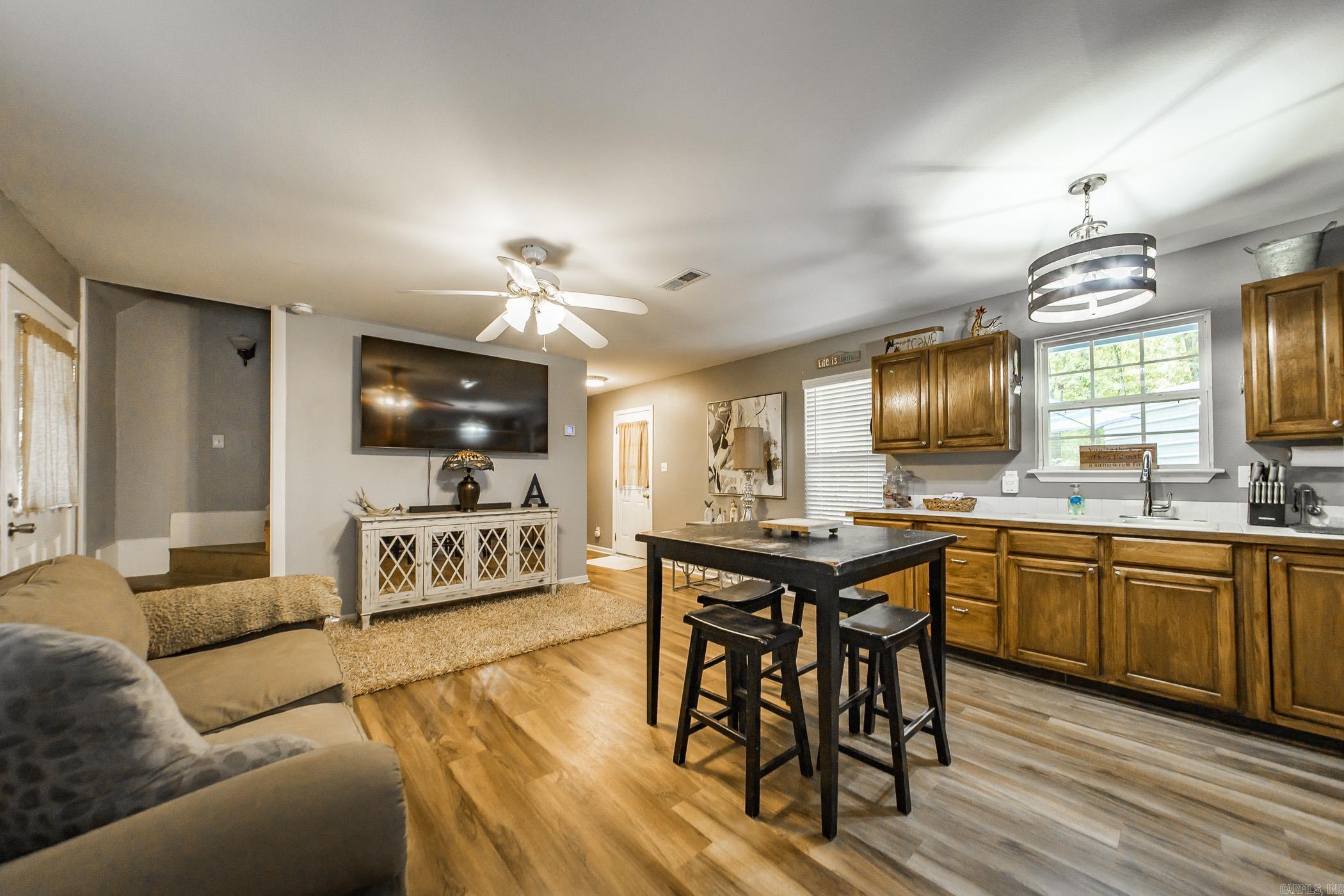 HERITAGE HILL - Residential