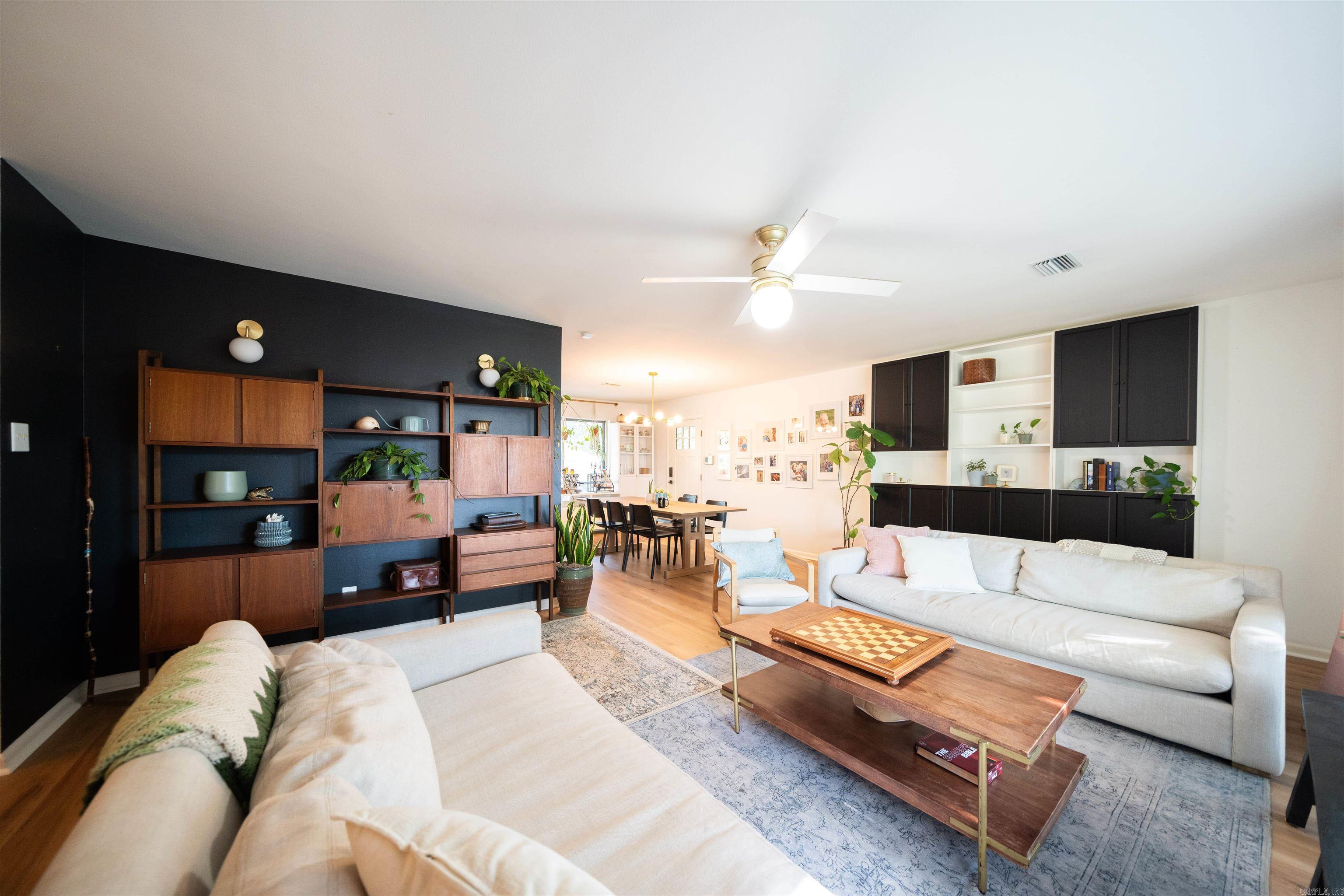 WEST GATE - Residential