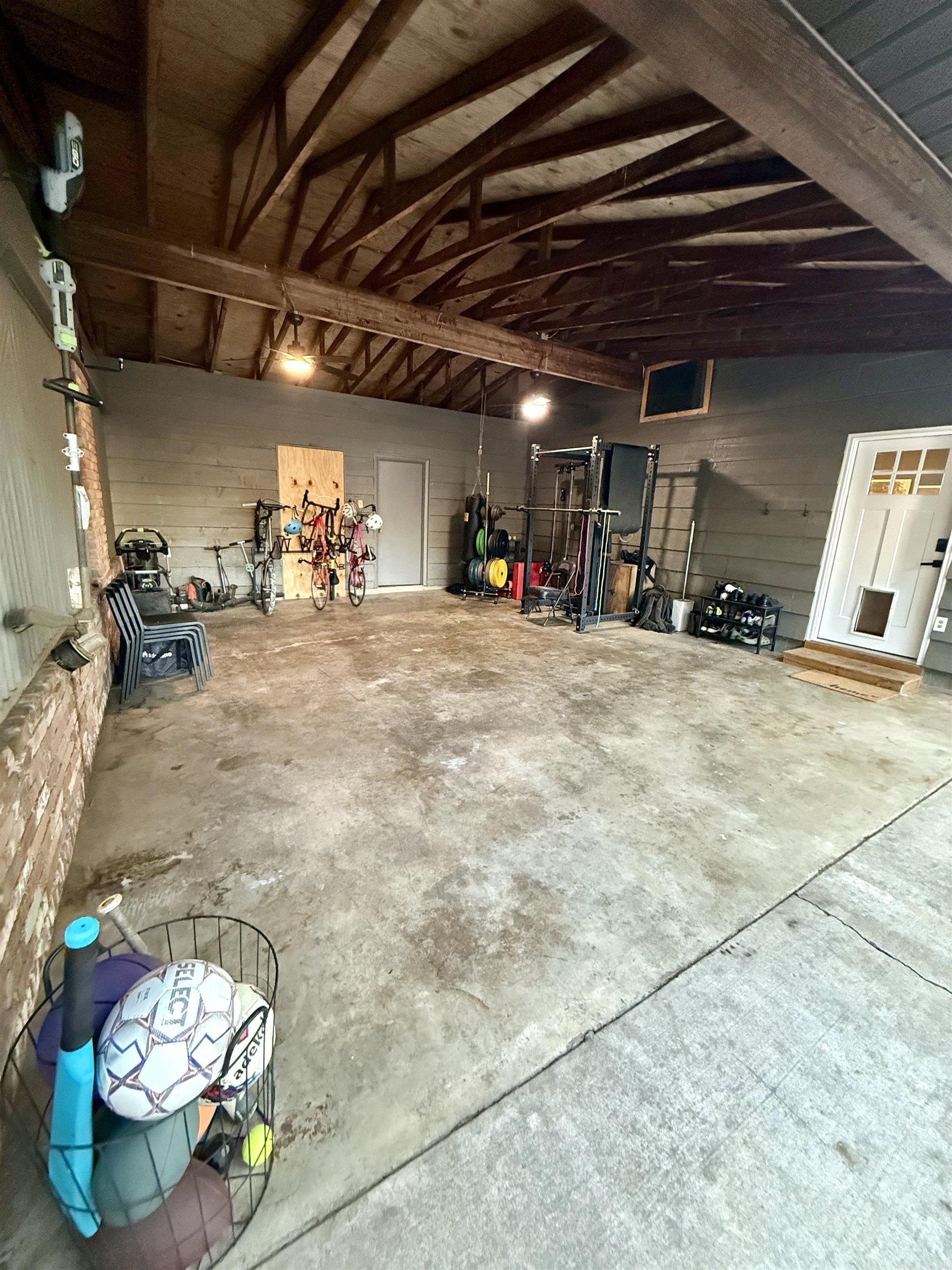 WEST GATE - Residential
