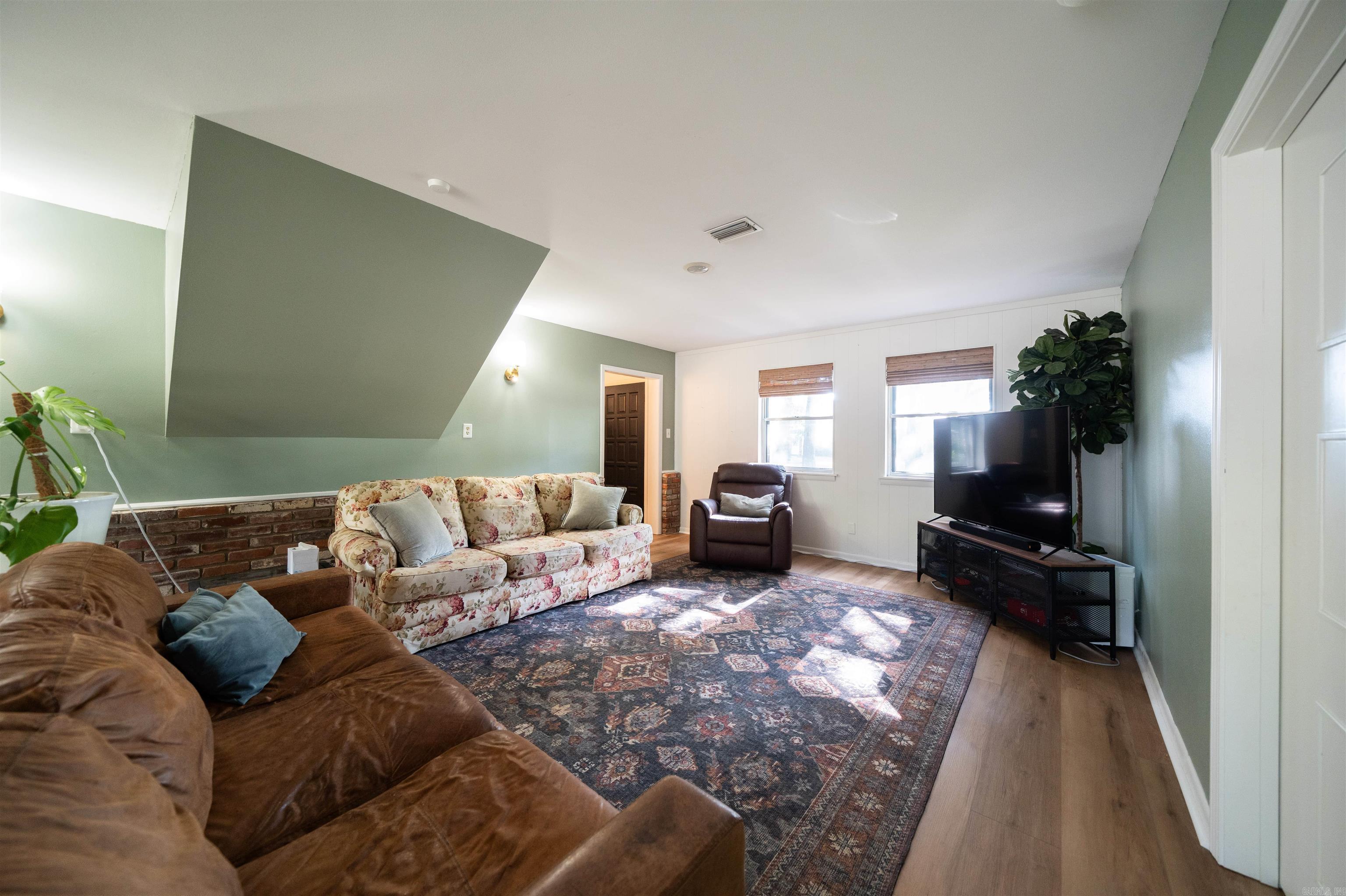 WEST GATE - Residential