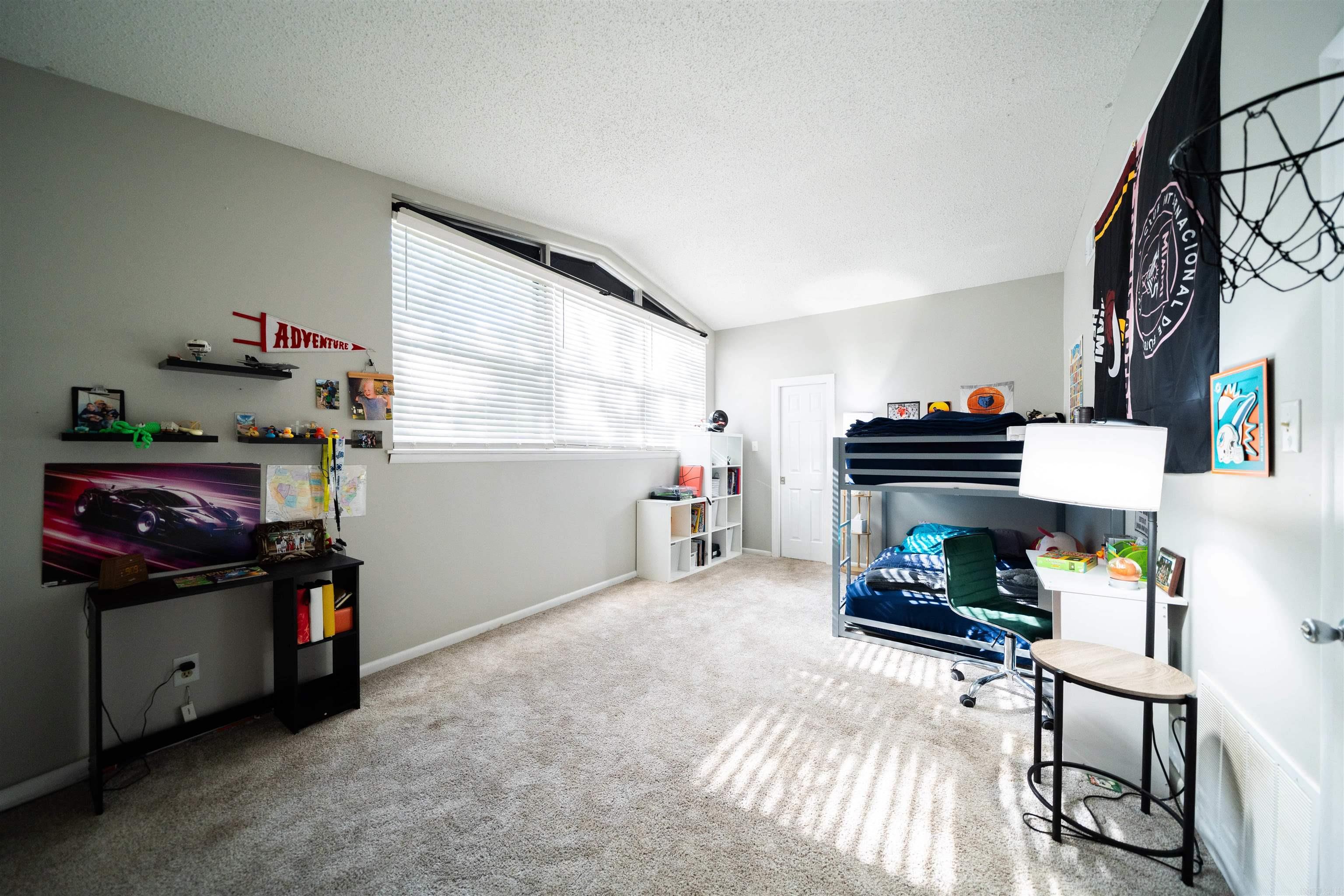 WEST GATE - Residential