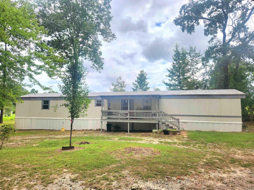Priced to sell!! This well maintained mobile home would be a great investment property. It needs some TLC, location is great. Cash or conventional loan. Call or text listing agent to schedule your showing.