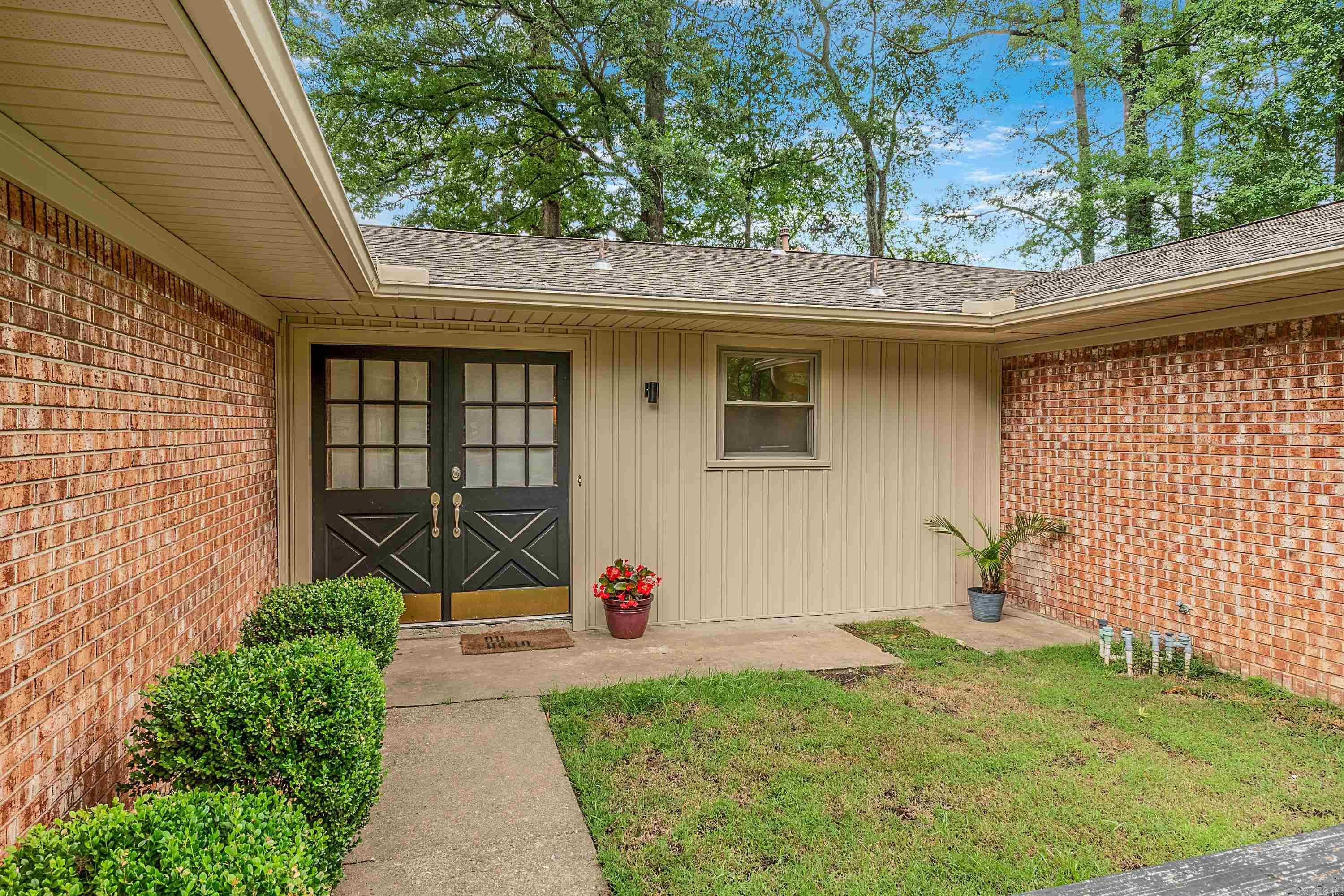 SMOKING OAKS ADD - Residential