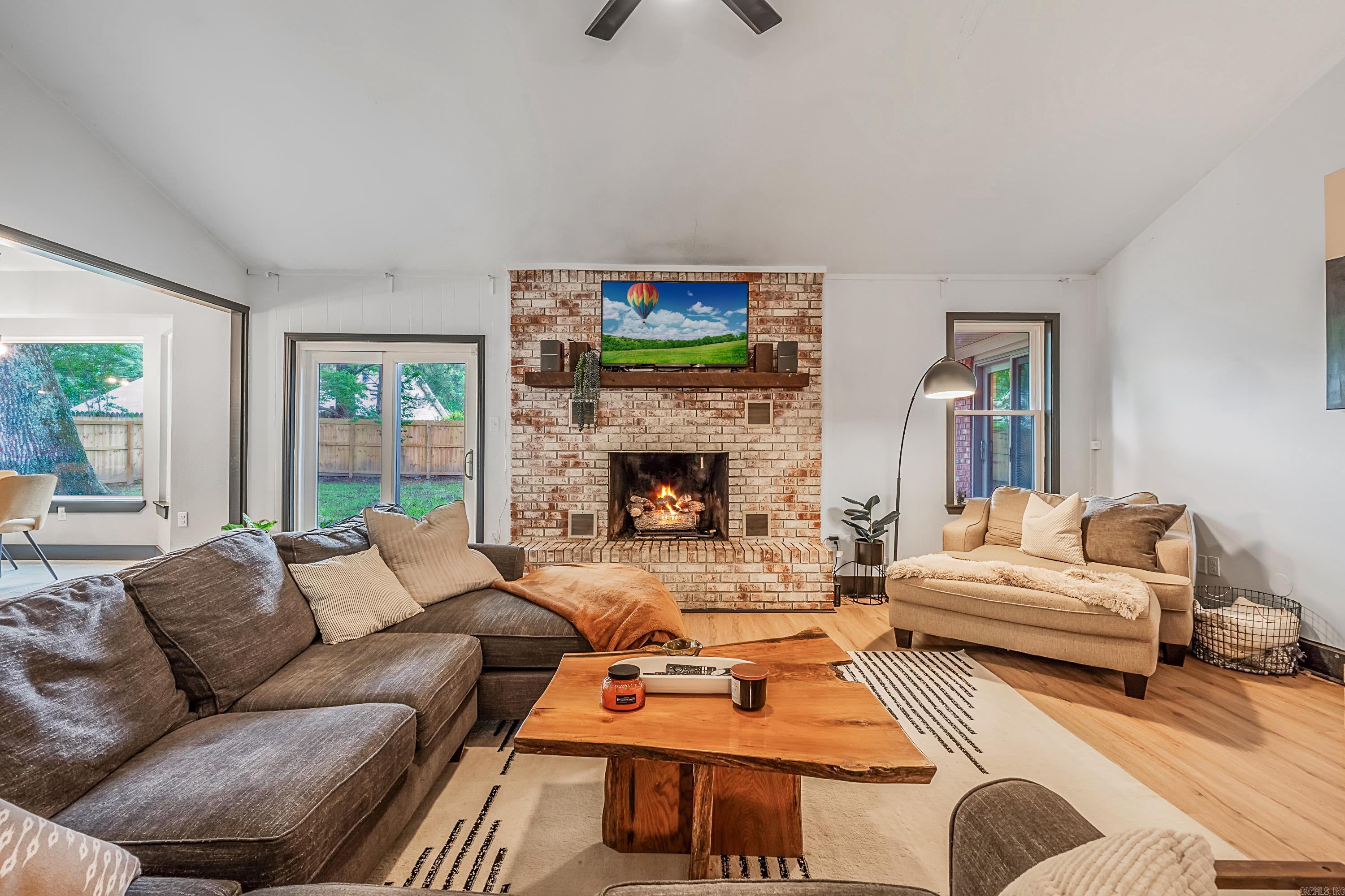 SMOKING OAKS ADD - Residential