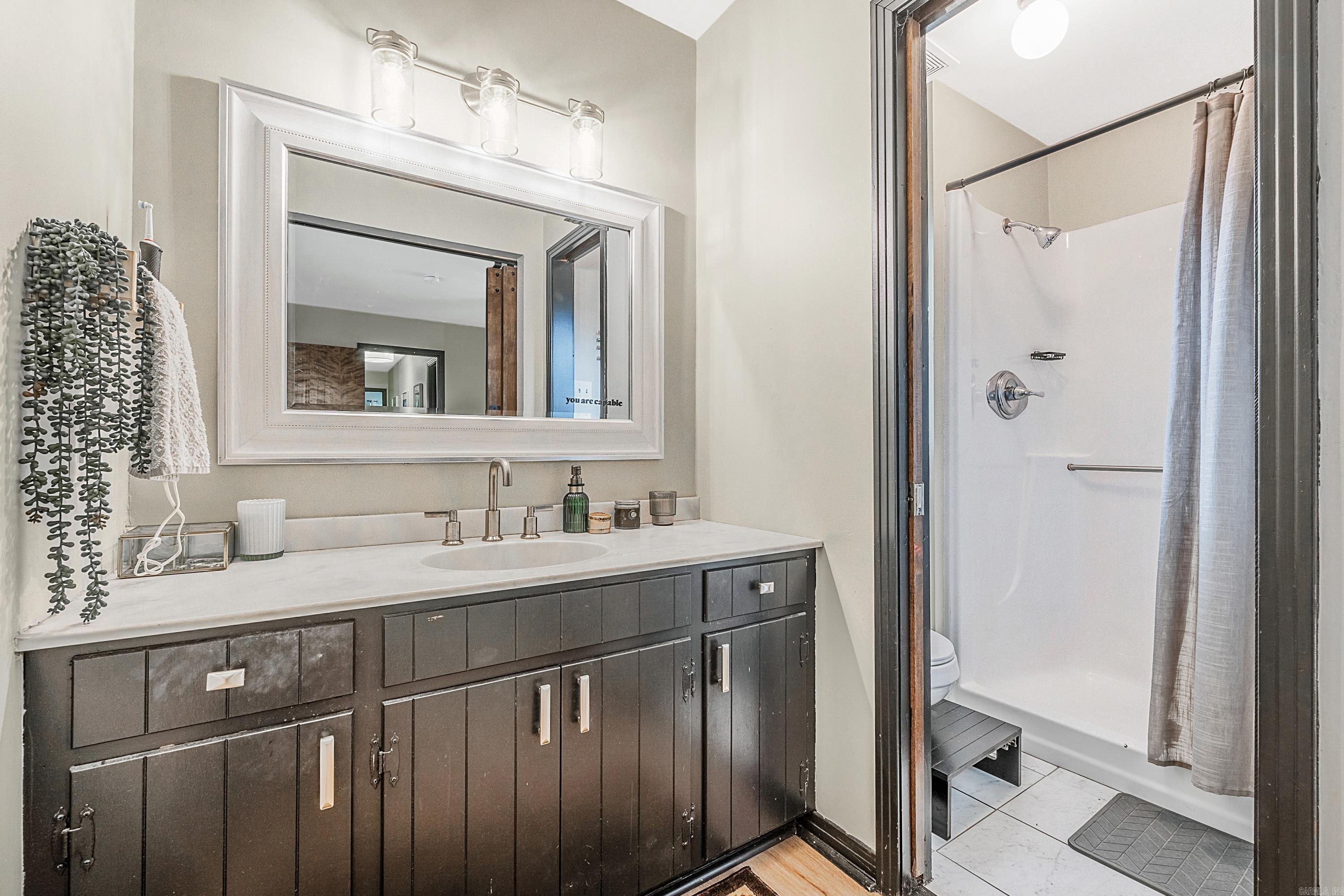 SMOKING OAKS ADD - Residential