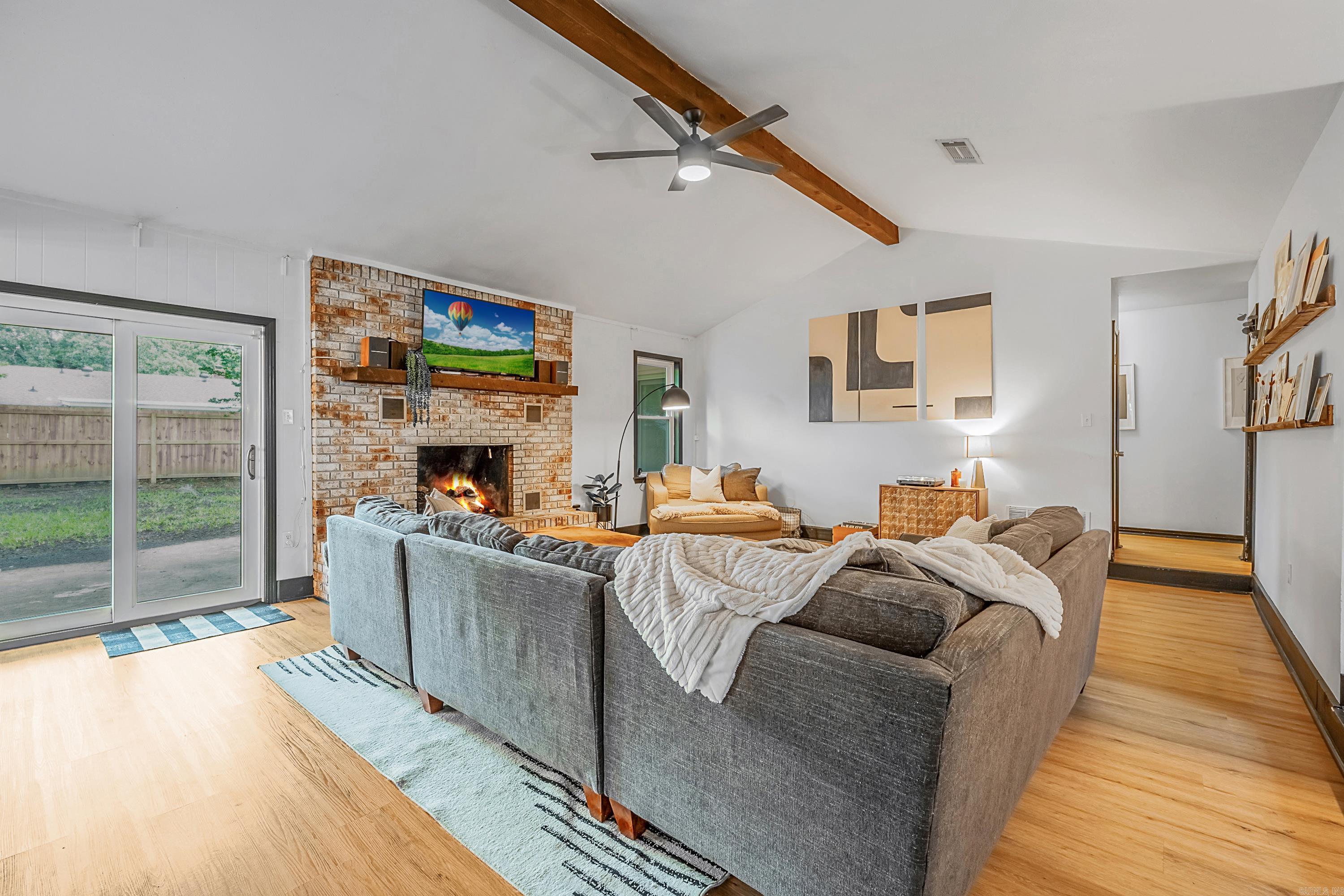 SMOKING OAKS ADD - Residential