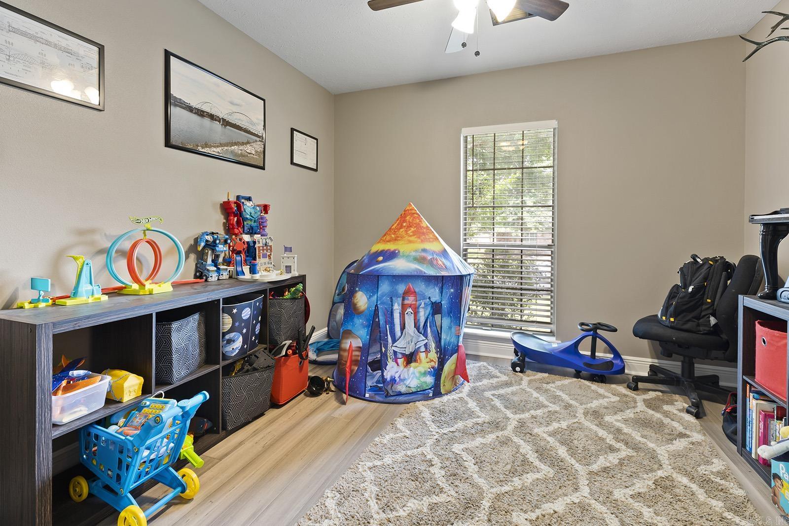 KROOKED KREEK - Residential