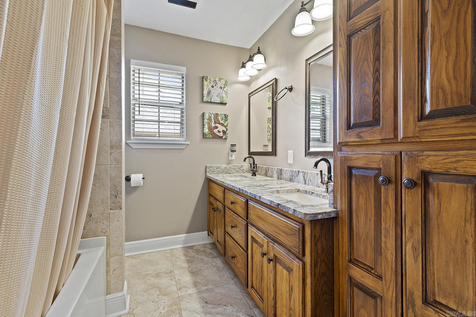 KROOKED KREEK - Residential