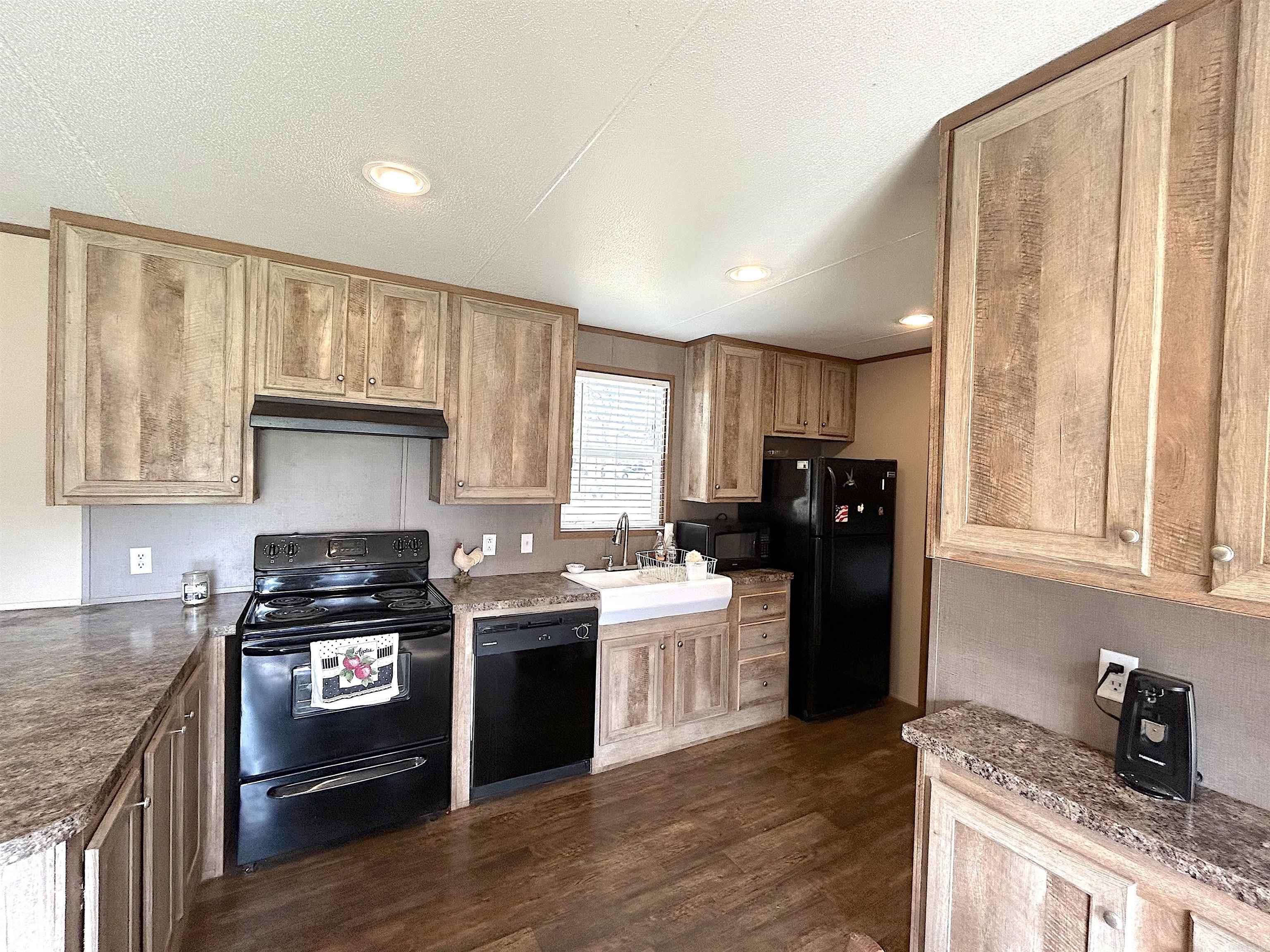 Sardis Gardens - Residential