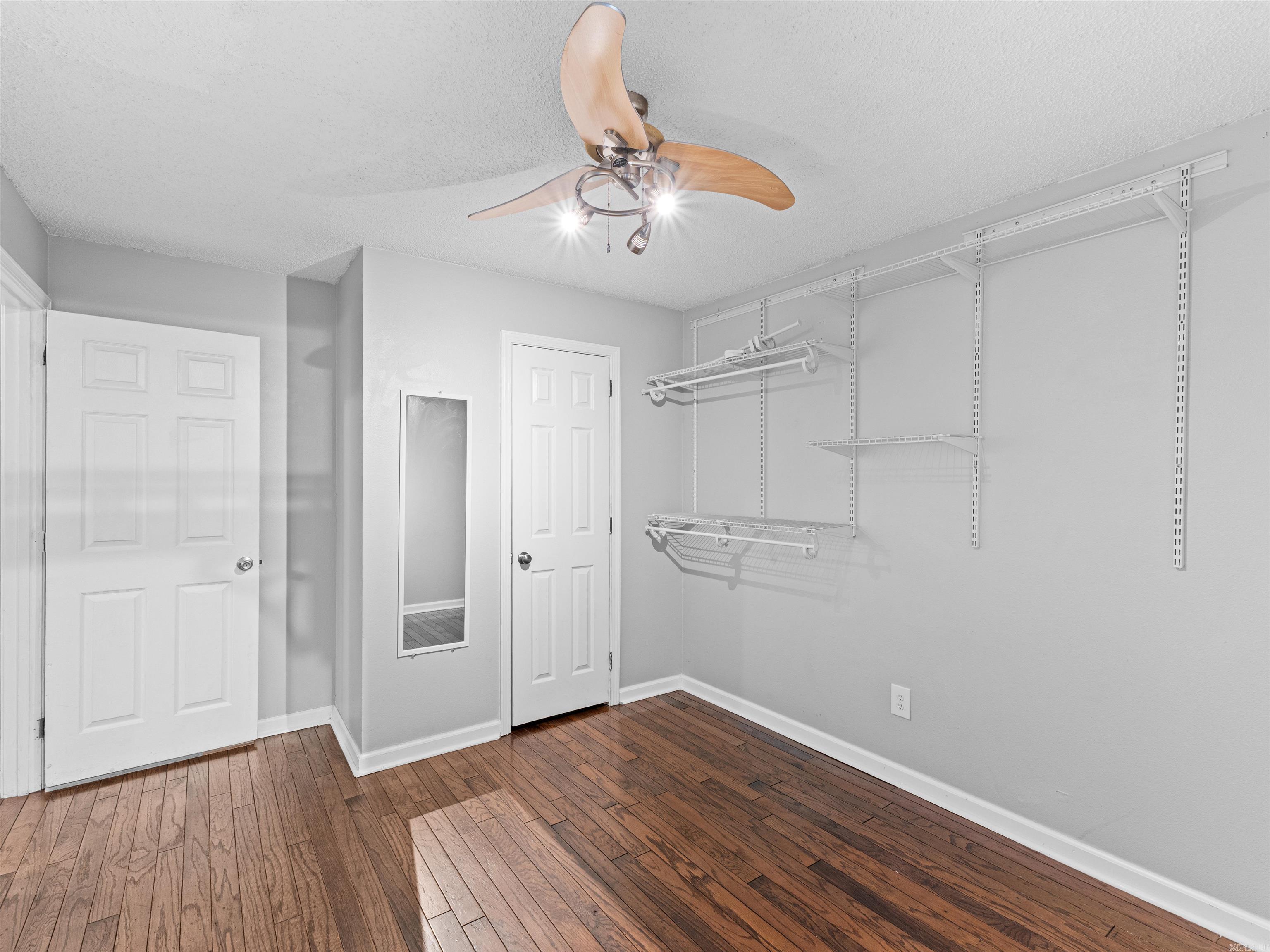 WHITE OAK VILLAGE - Residential