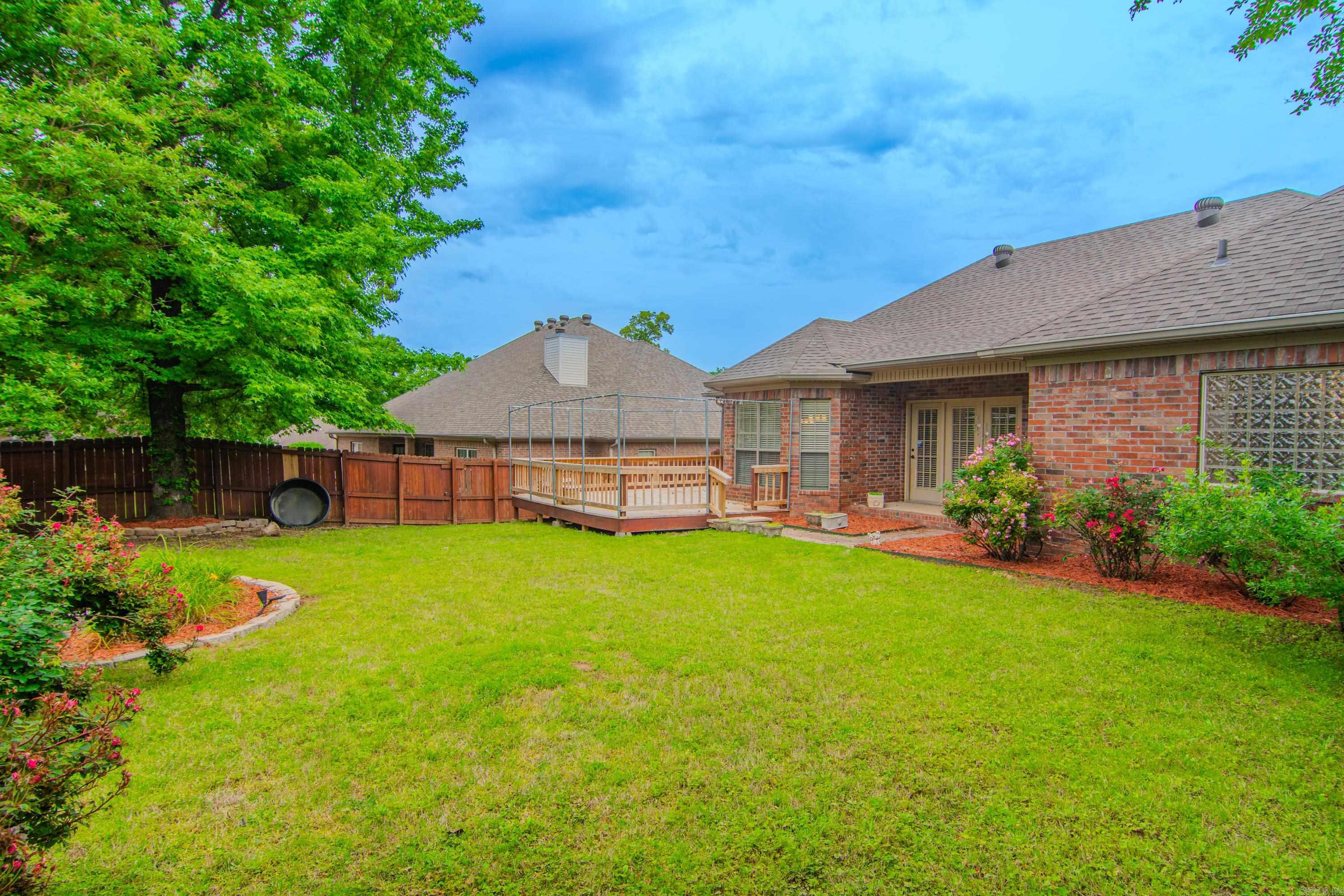 COUNTRY CLUB OF ARK THE - Residential