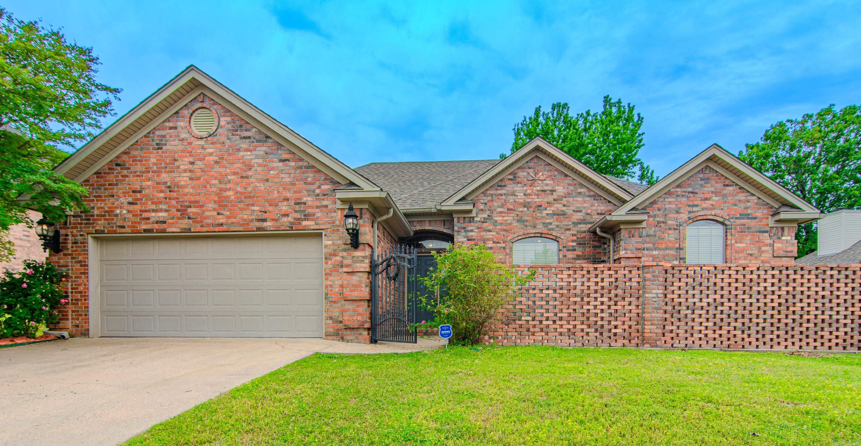 COUNTRY CLUB OF ARK THE - Residential