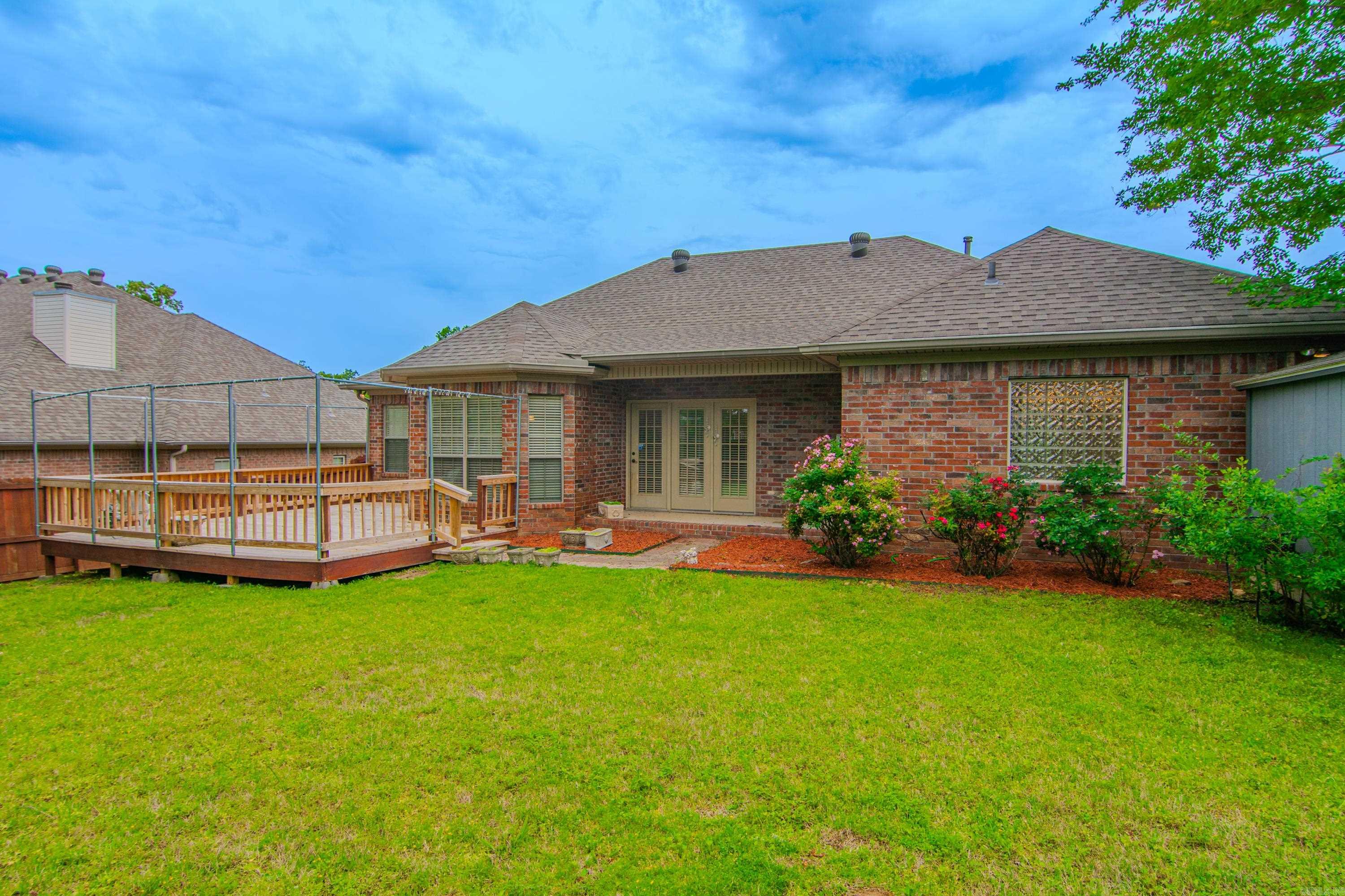 COUNTRY CLUB OF ARK THE - Residential