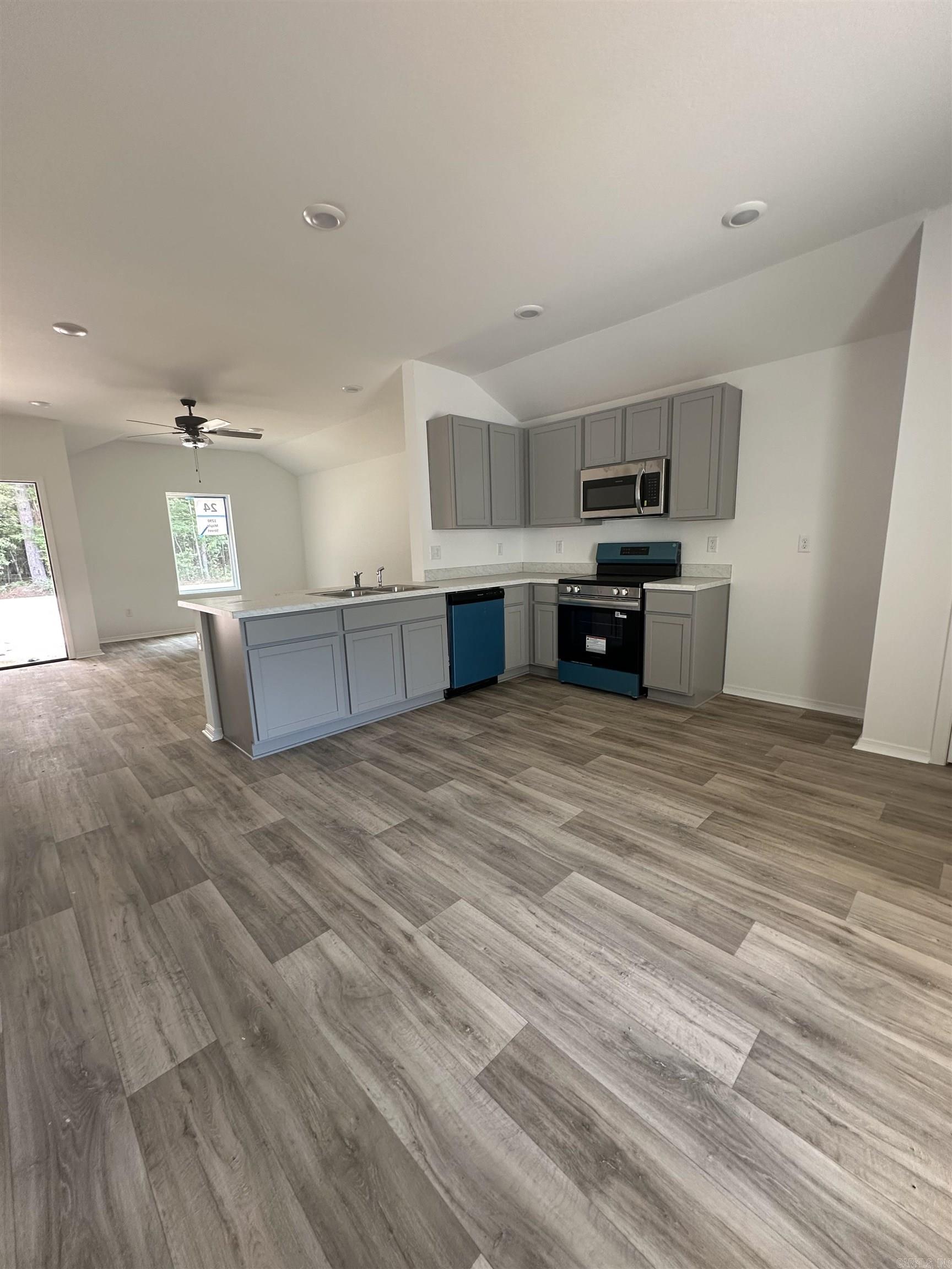 SOUTH HAVEN ESTATES PHASE 1 - Residential