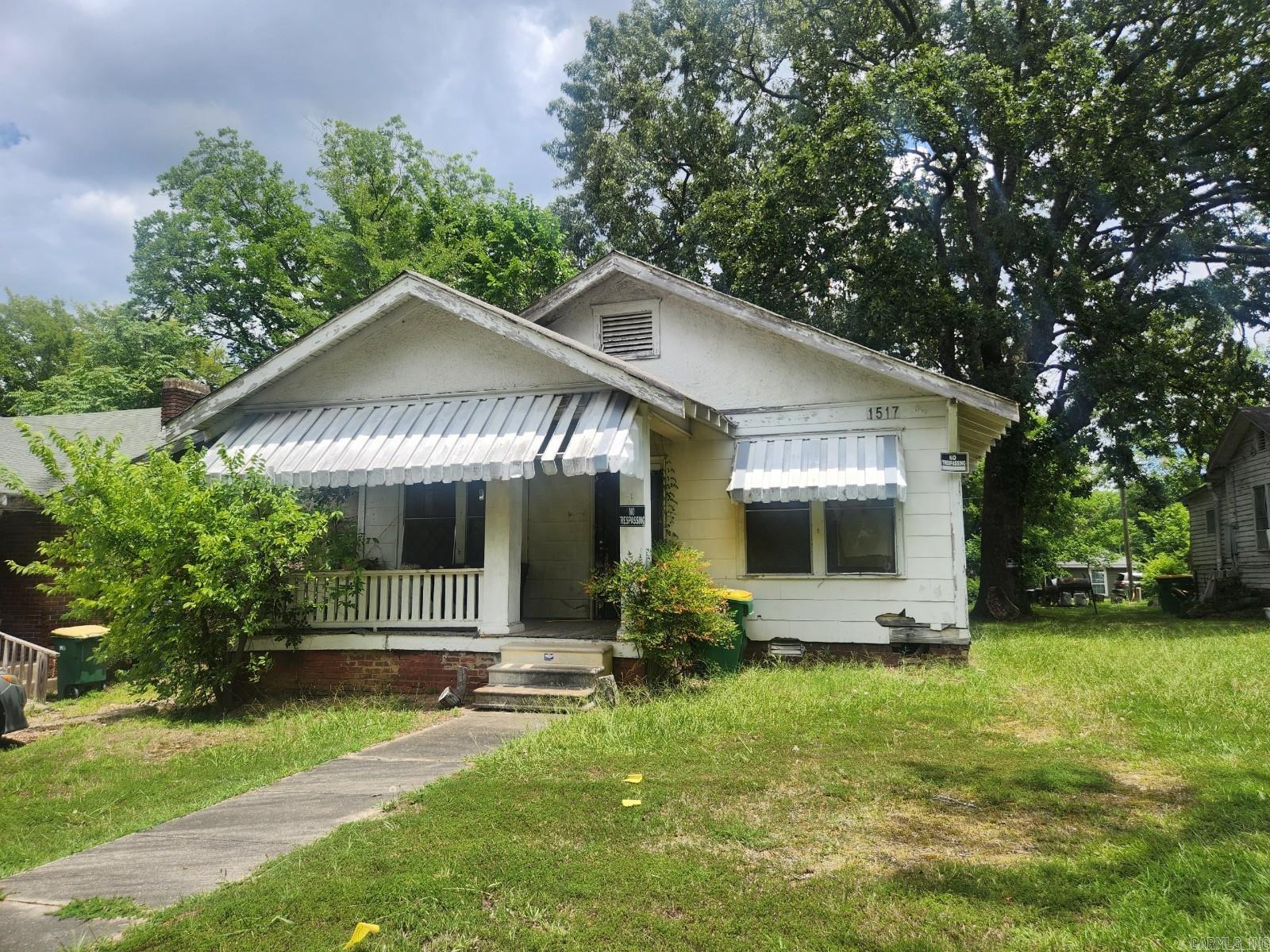 Great investment opportunity in Little Rock. Property is in need of a full rehab and will be sold AS-IS. Quiet Title has been completed.