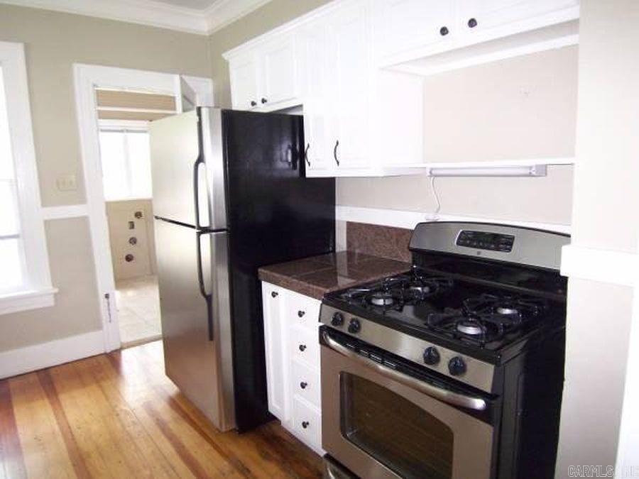 Alpine Court - Residential Lease