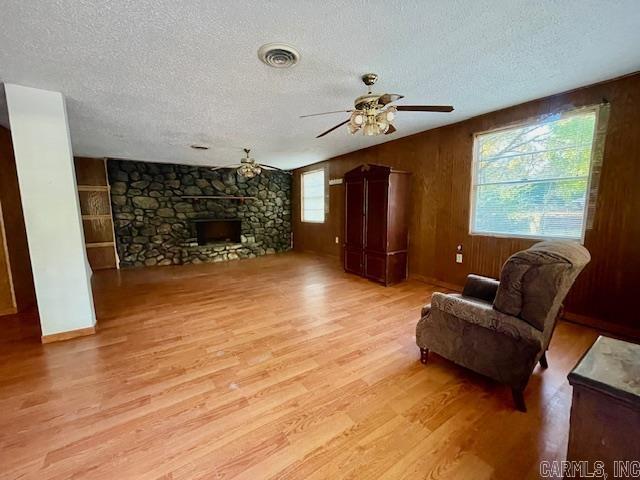 MEADOWLANE ADDN - Residential