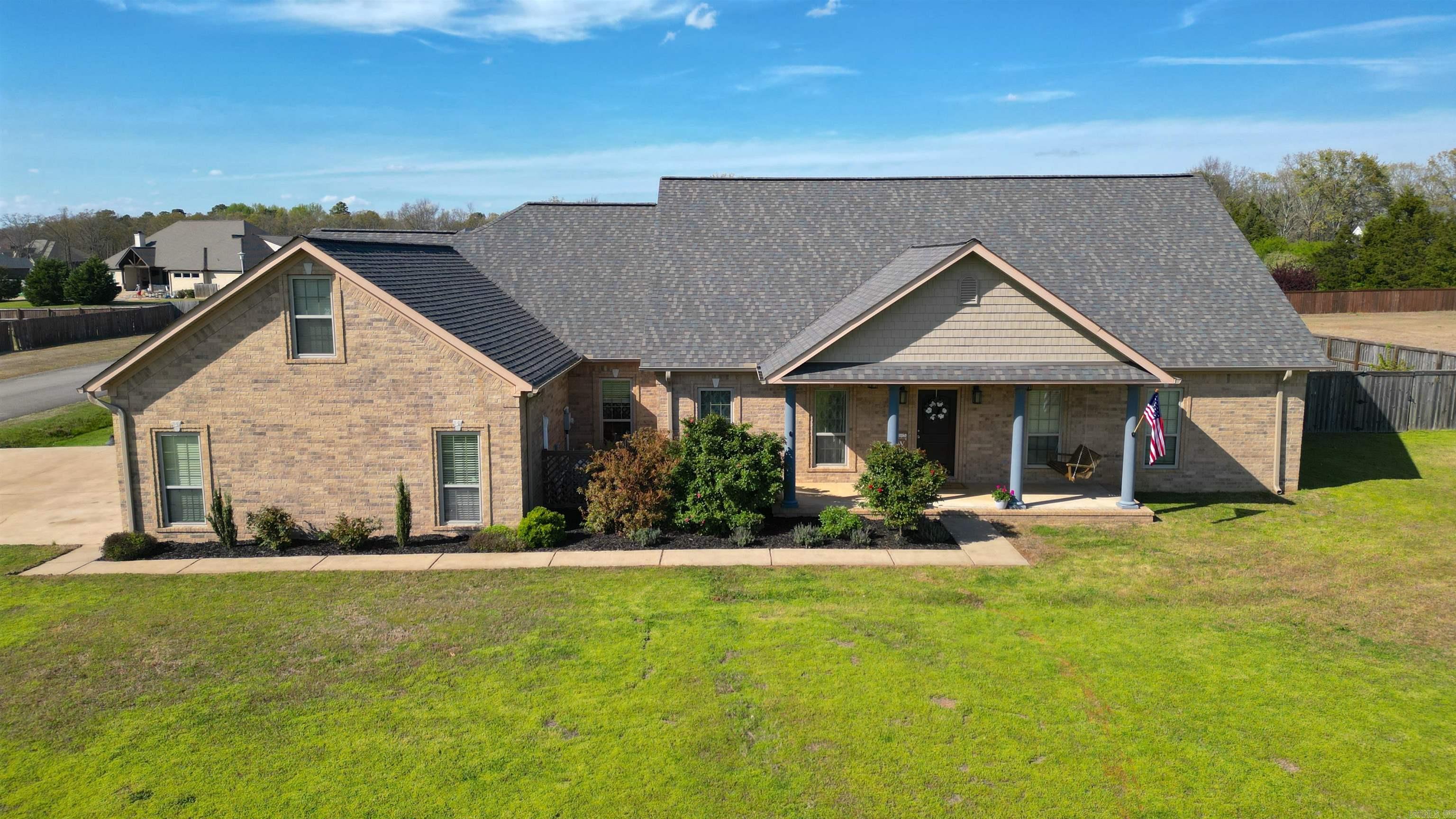 CRESTHAVEN - Residential