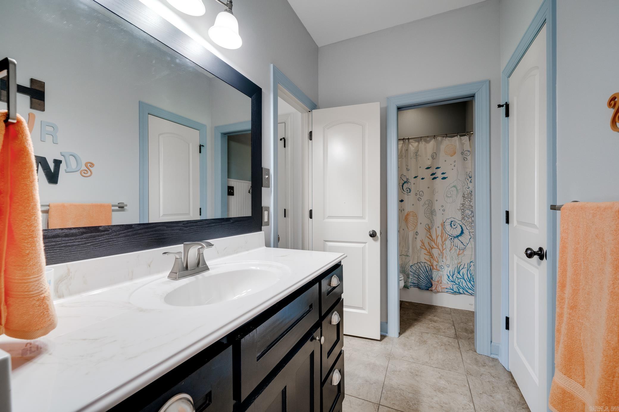 CRESTHAVEN - Residential