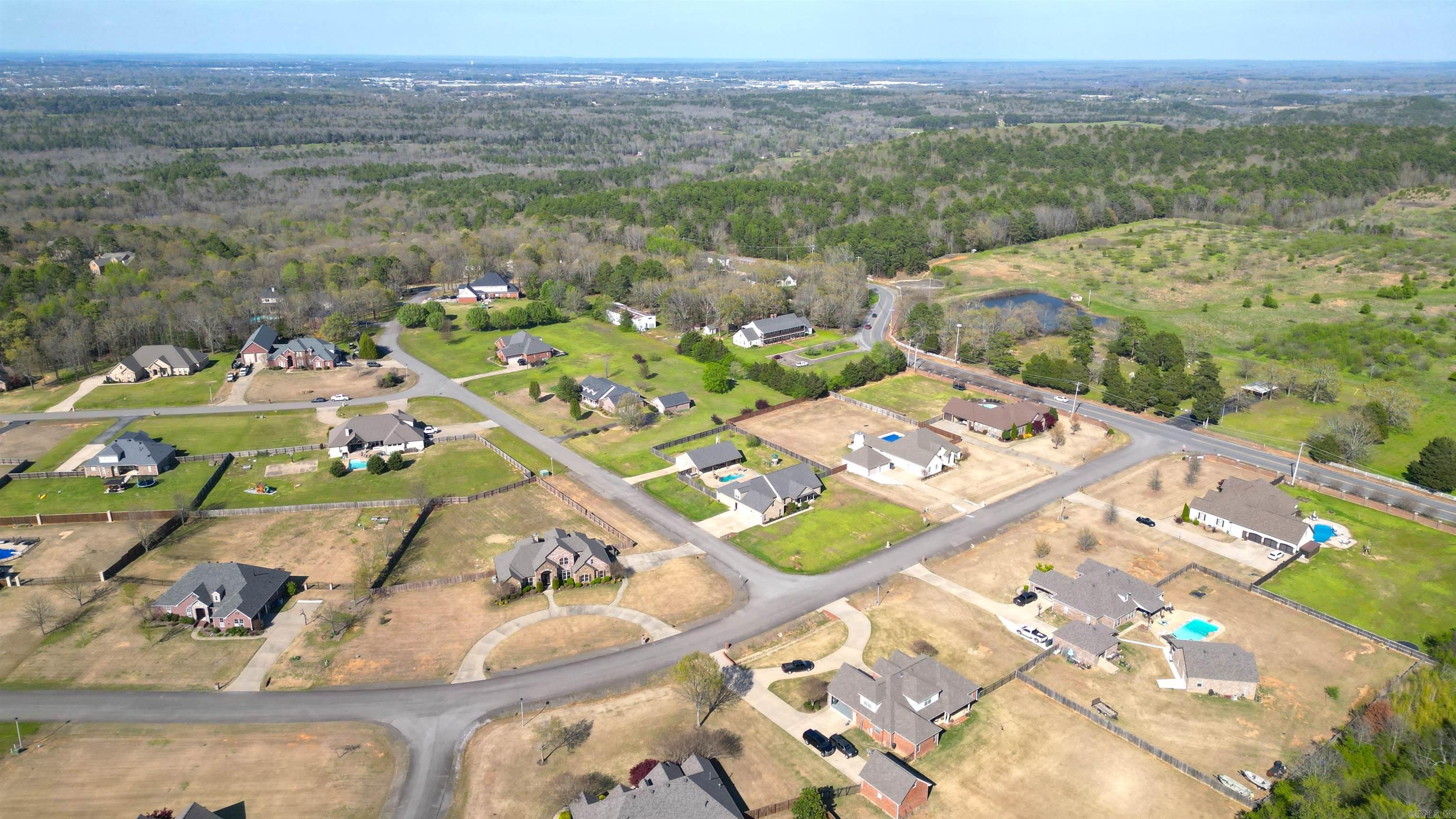 CRESTHAVEN - Residential