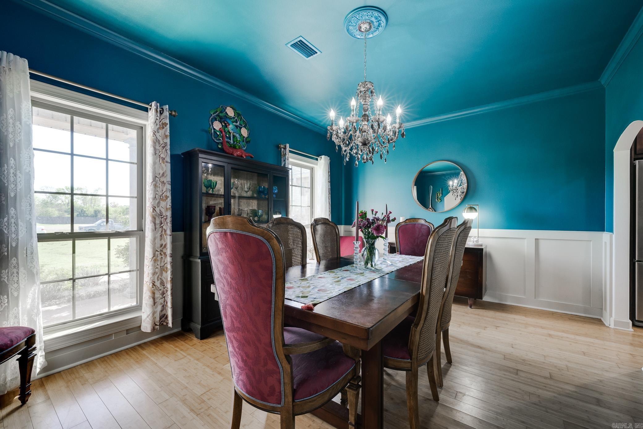 CRESTHAVEN - Residential