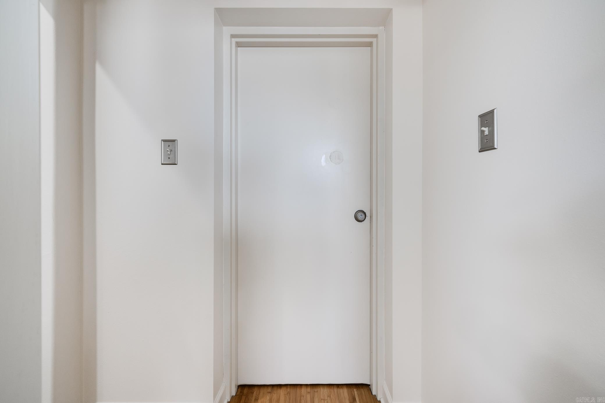 CRESTHAVEN - Residential