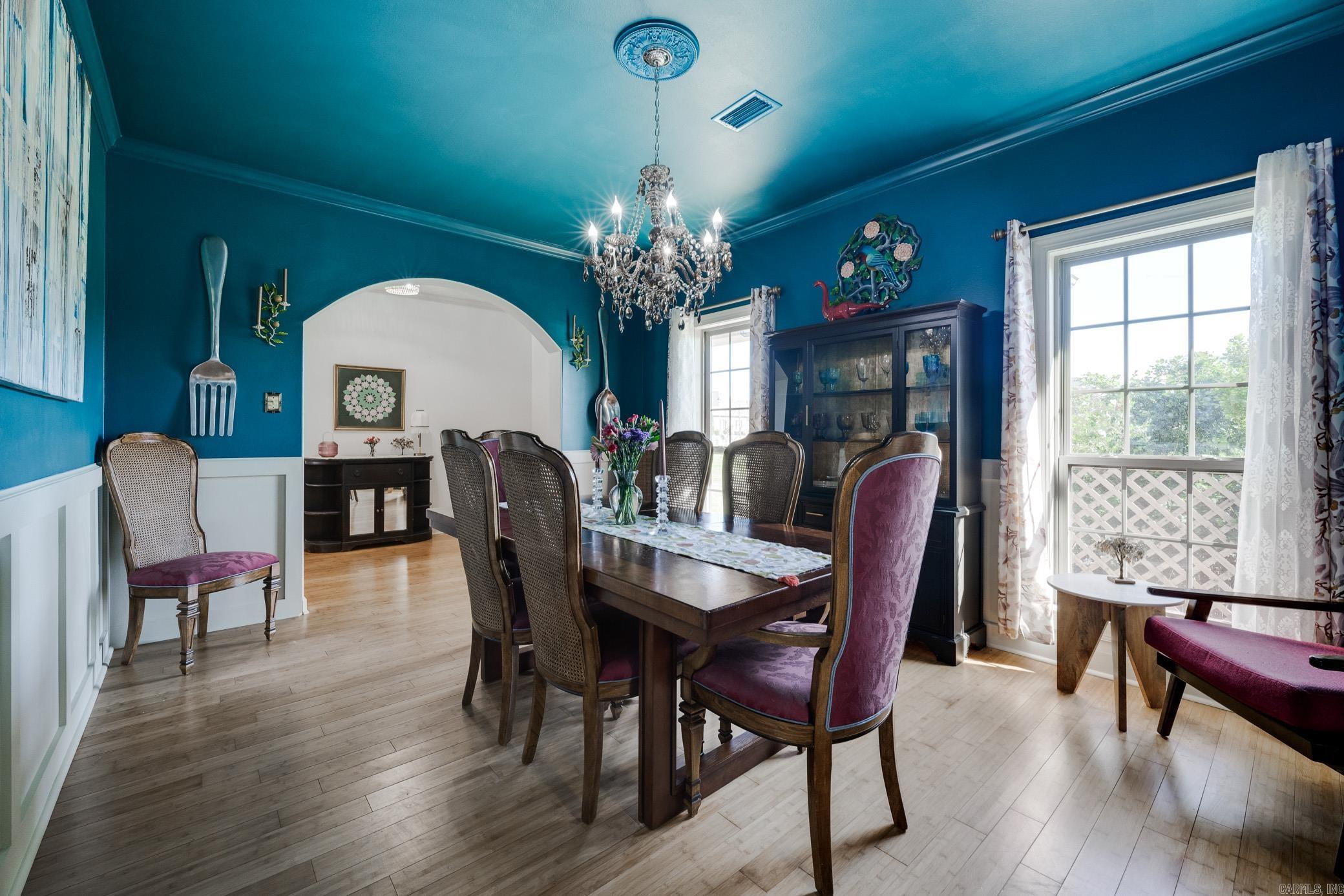 CRESTHAVEN - Residential