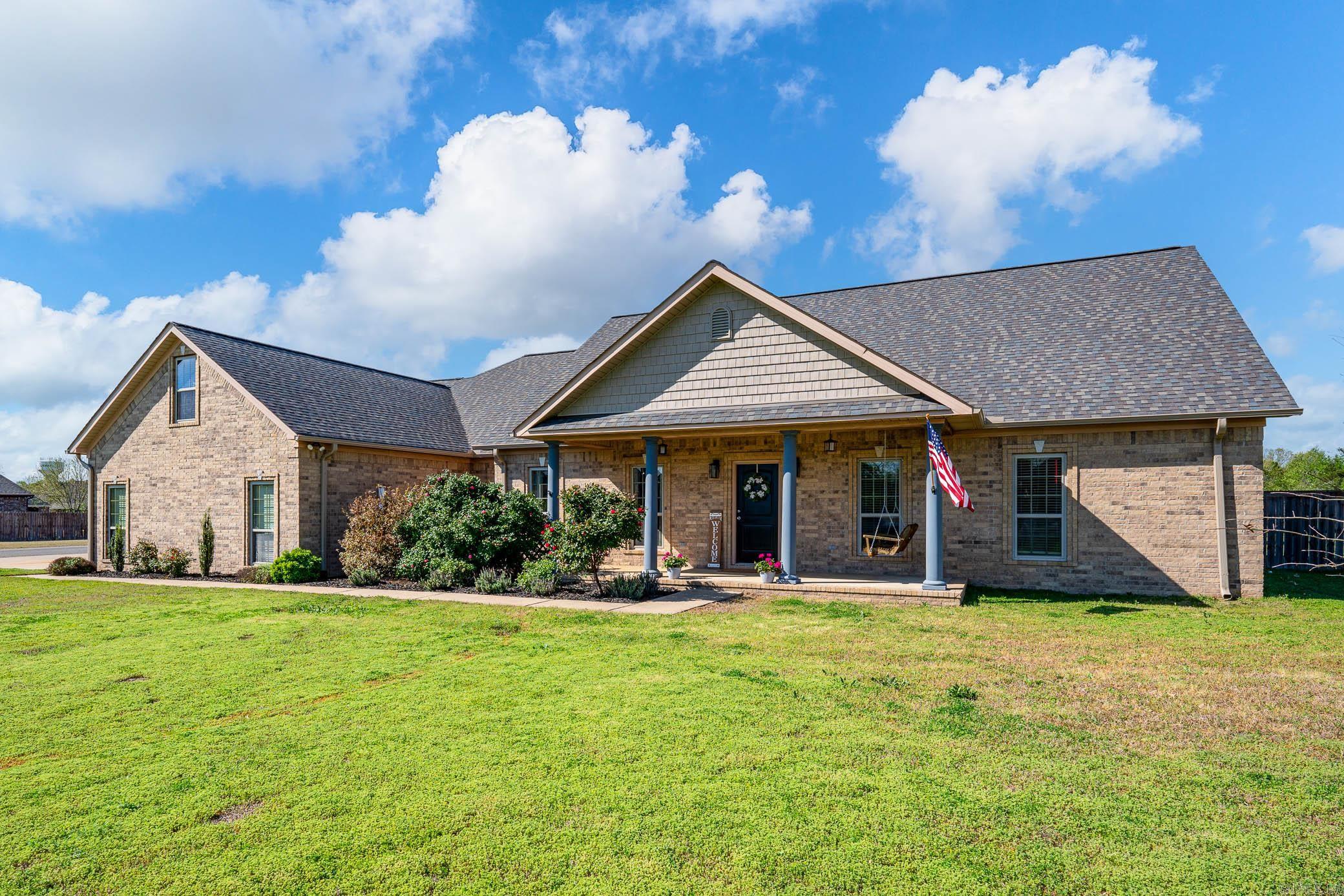 CRESTHAVEN - Residential