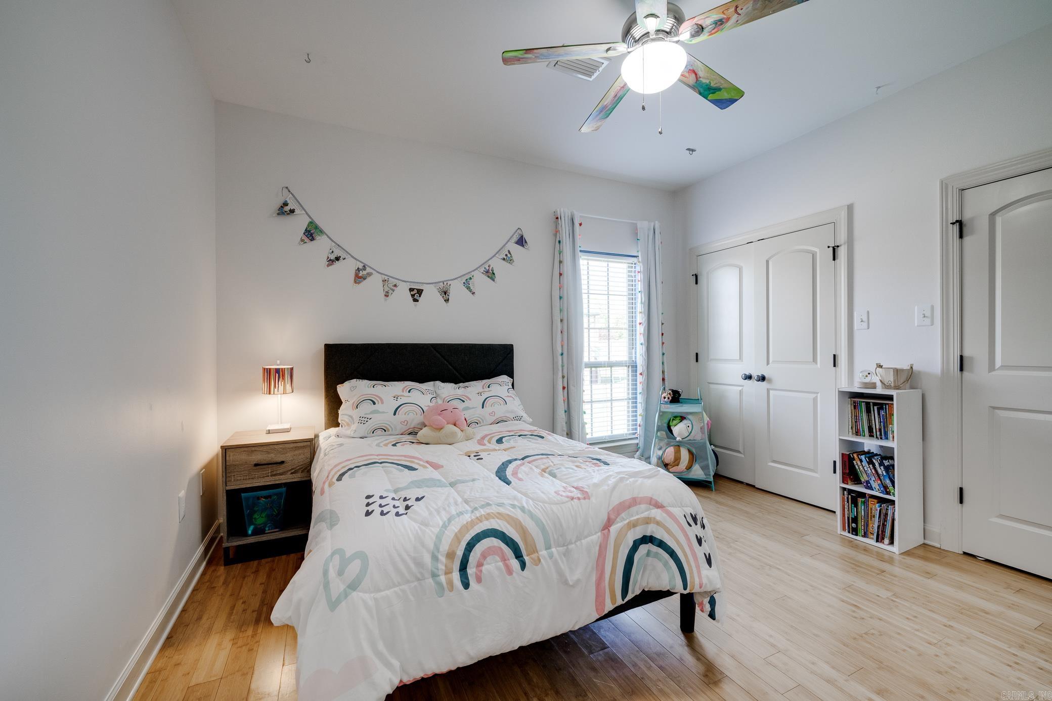 CRESTHAVEN - Residential