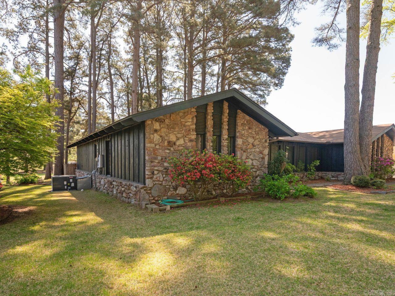 FOXWOOD J - Residential