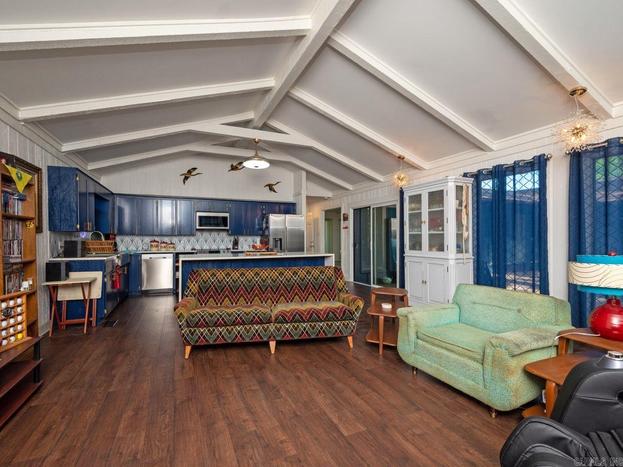 FOXWOOD J - Residential