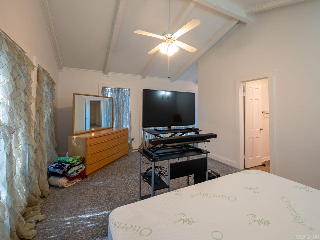 FOXWOOD J - Residential