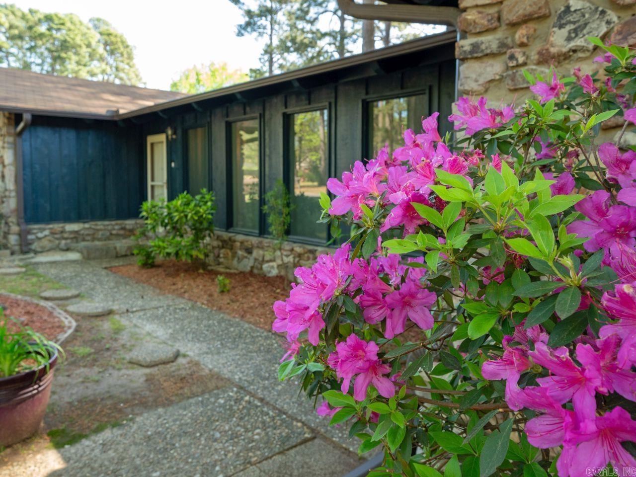 FOXWOOD J - Residential