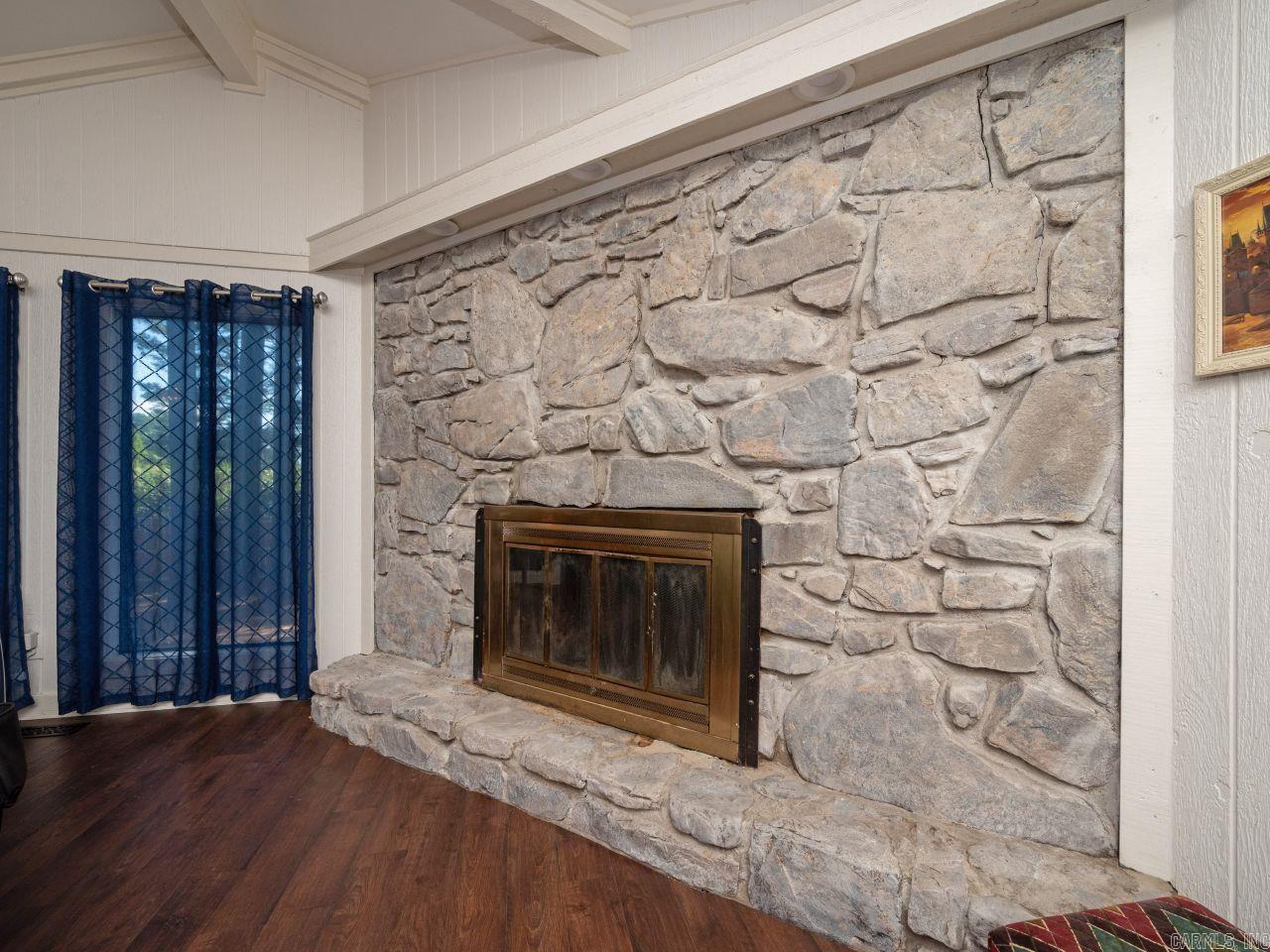 FOXWOOD J - Residential