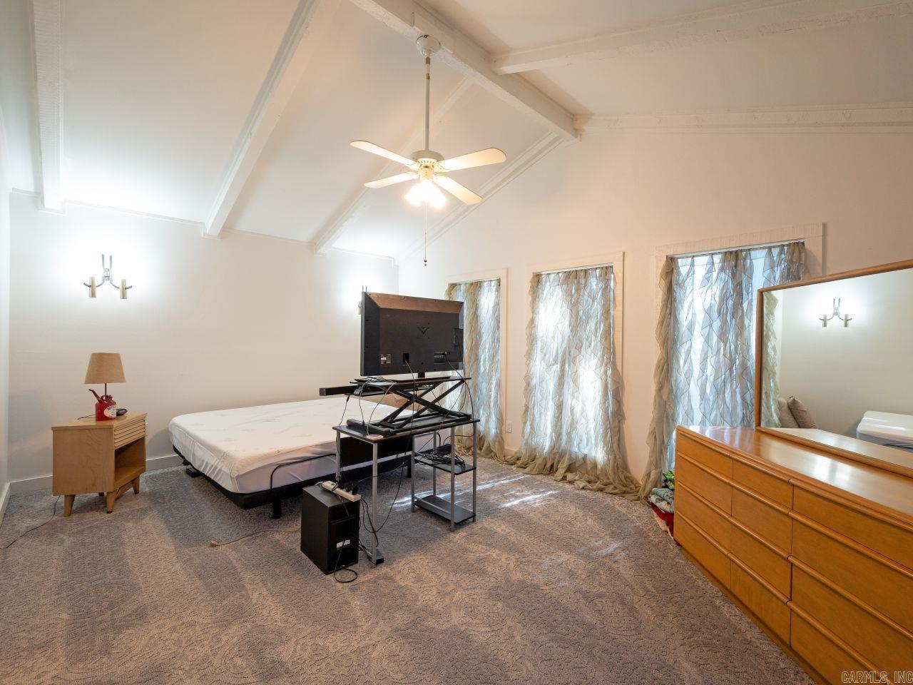 FOXWOOD J - Residential