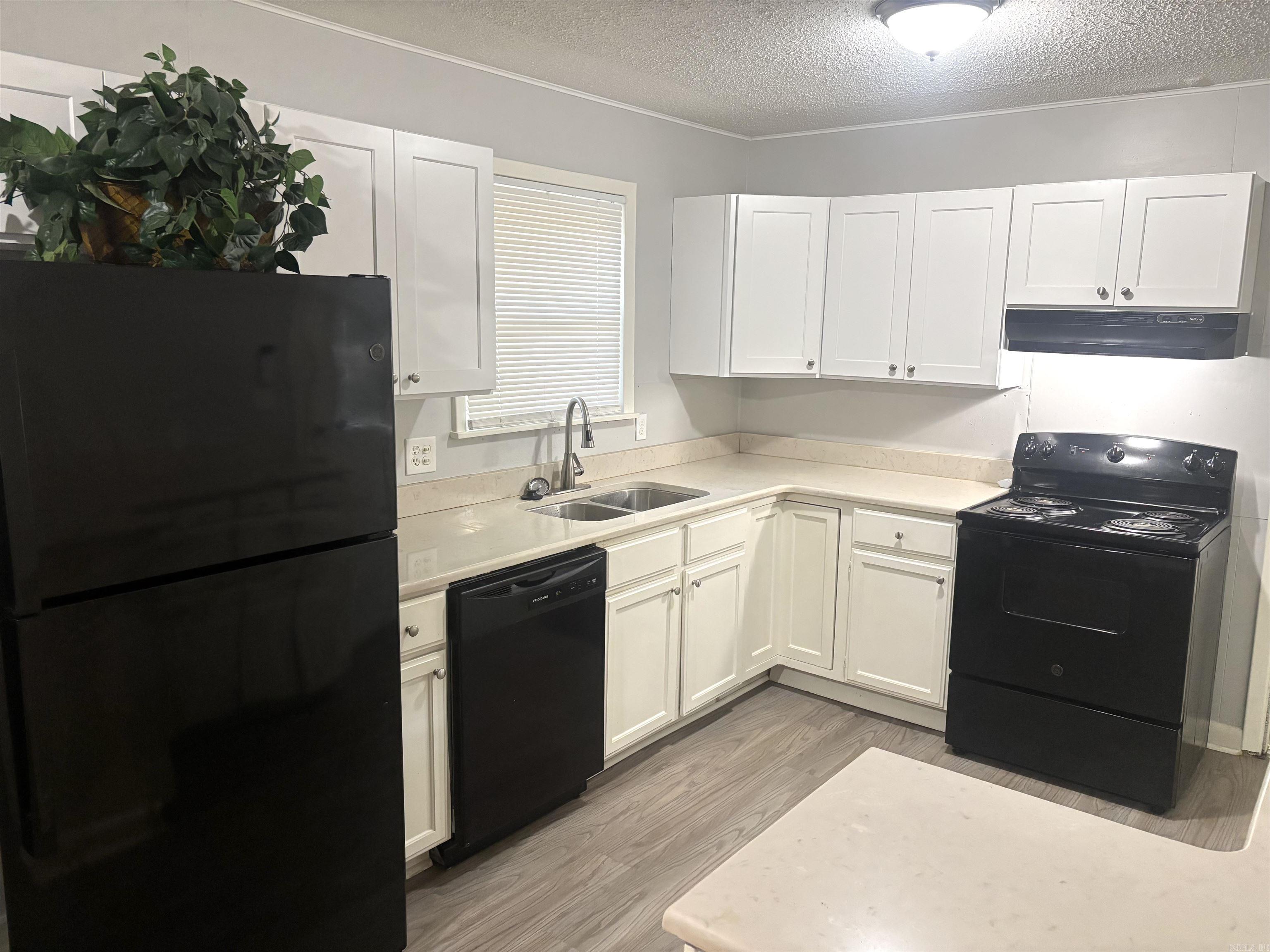 Delwood - Residential