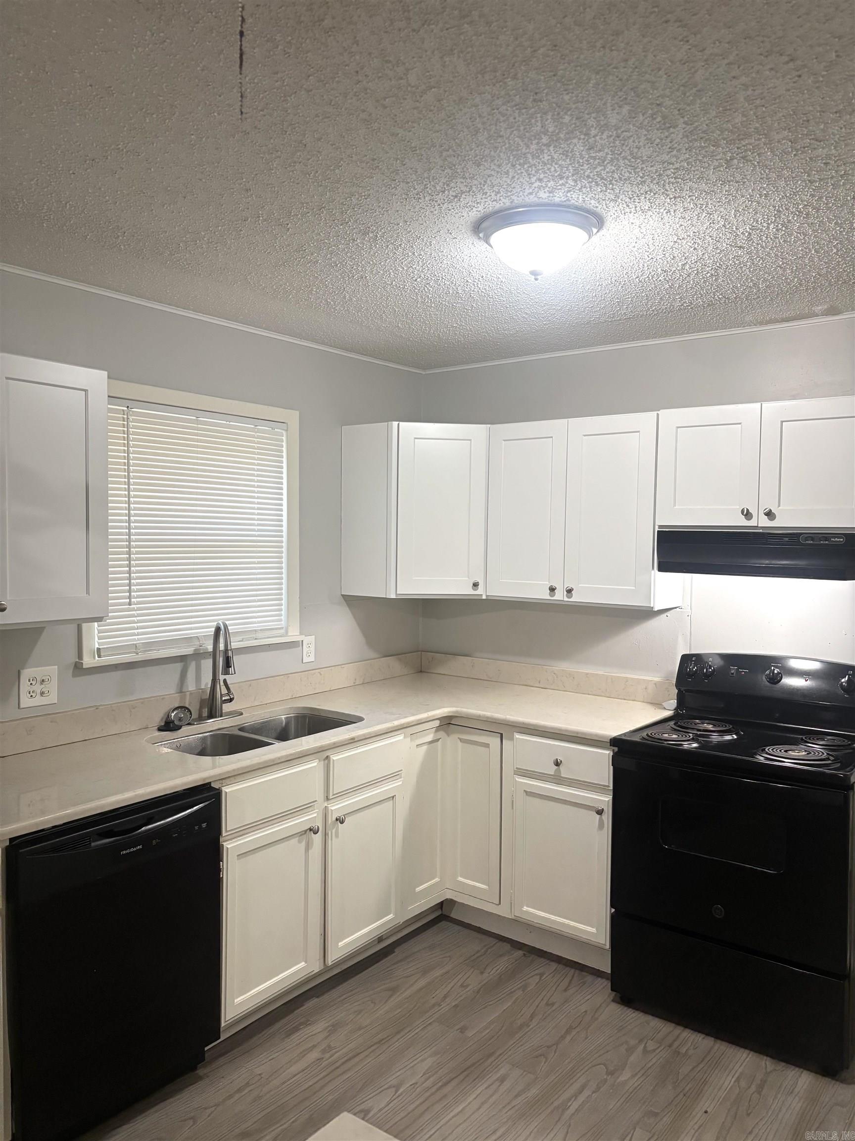 Delwood - Residential