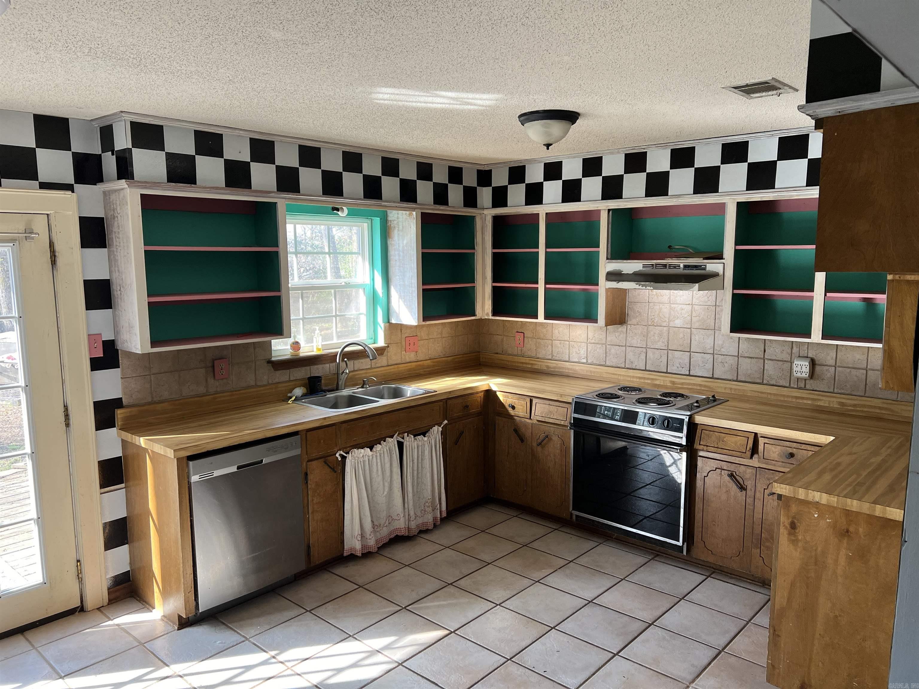 FORREST ACRES OVERLOOK - Residential