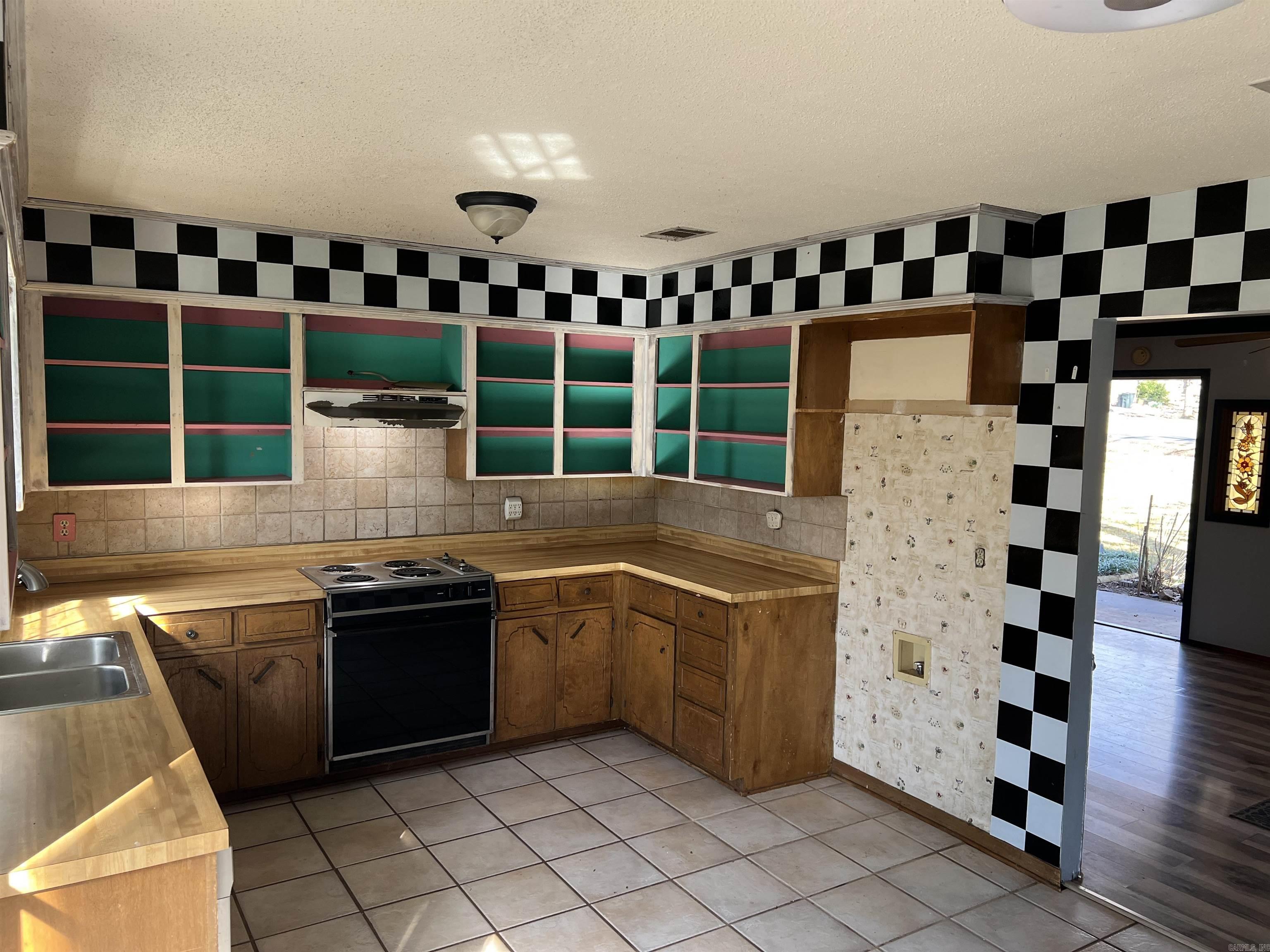 FORREST ACRES OVERLOOK - Residential