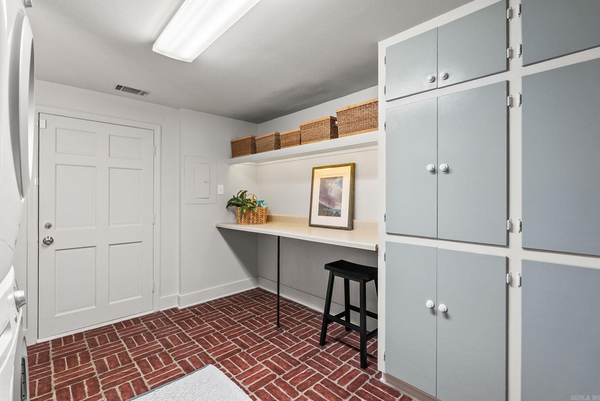 THIRTY FIVE FIFTEEN HILL HPR - Residential