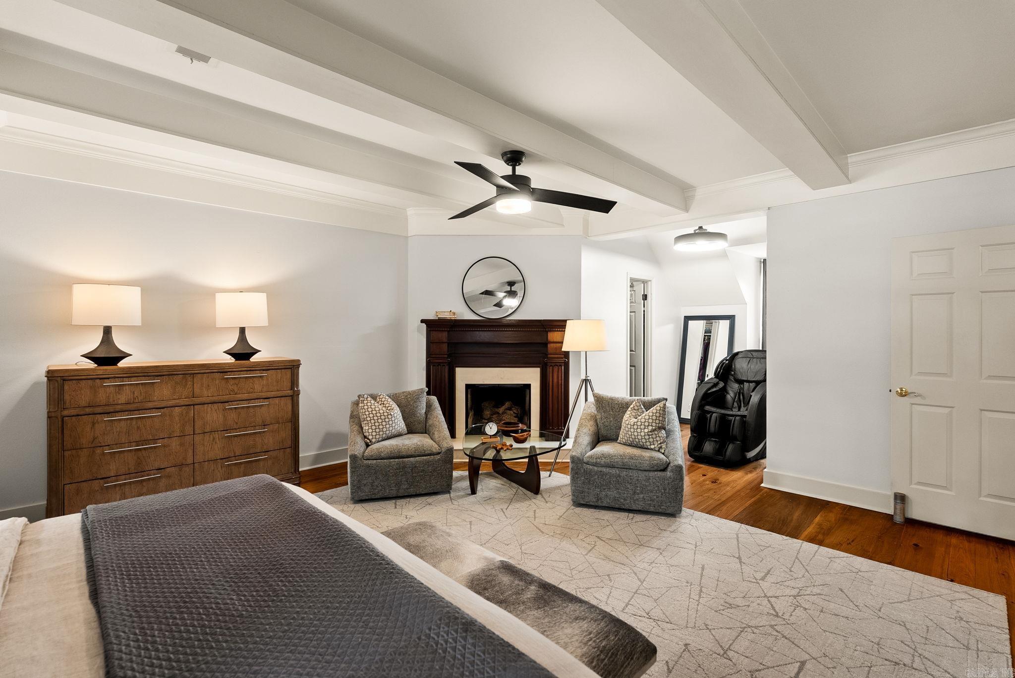 THIRTY FIVE FIFTEEN HILL HPR - Residential