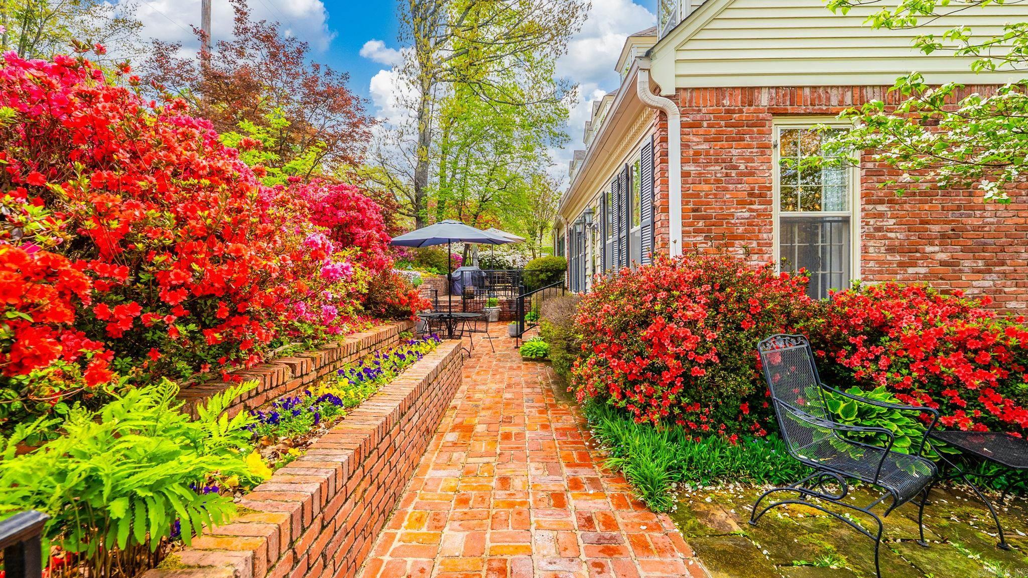 THIRTY FIVE FIFTEEN HILL HPR - Residential